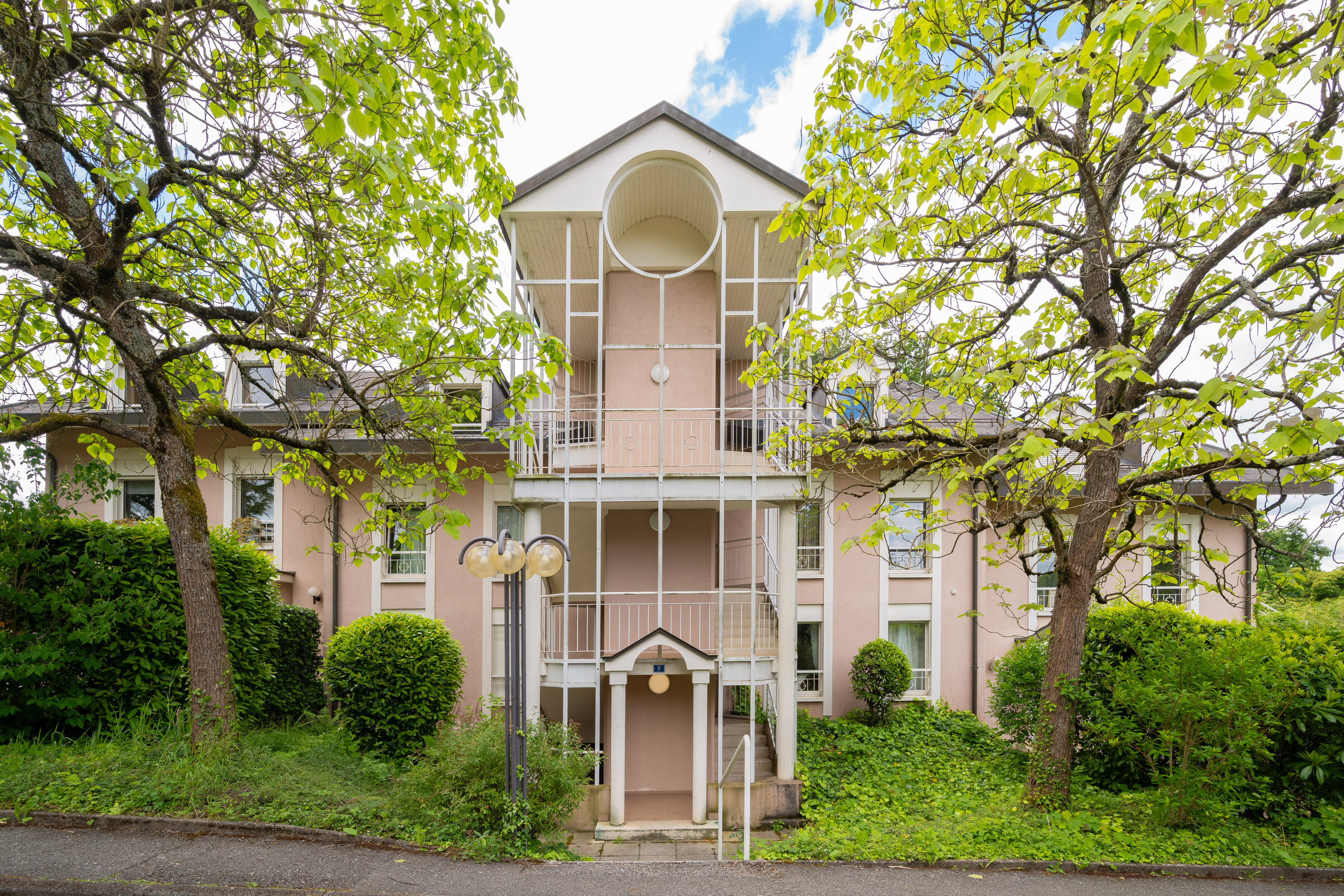 Exterior view 1