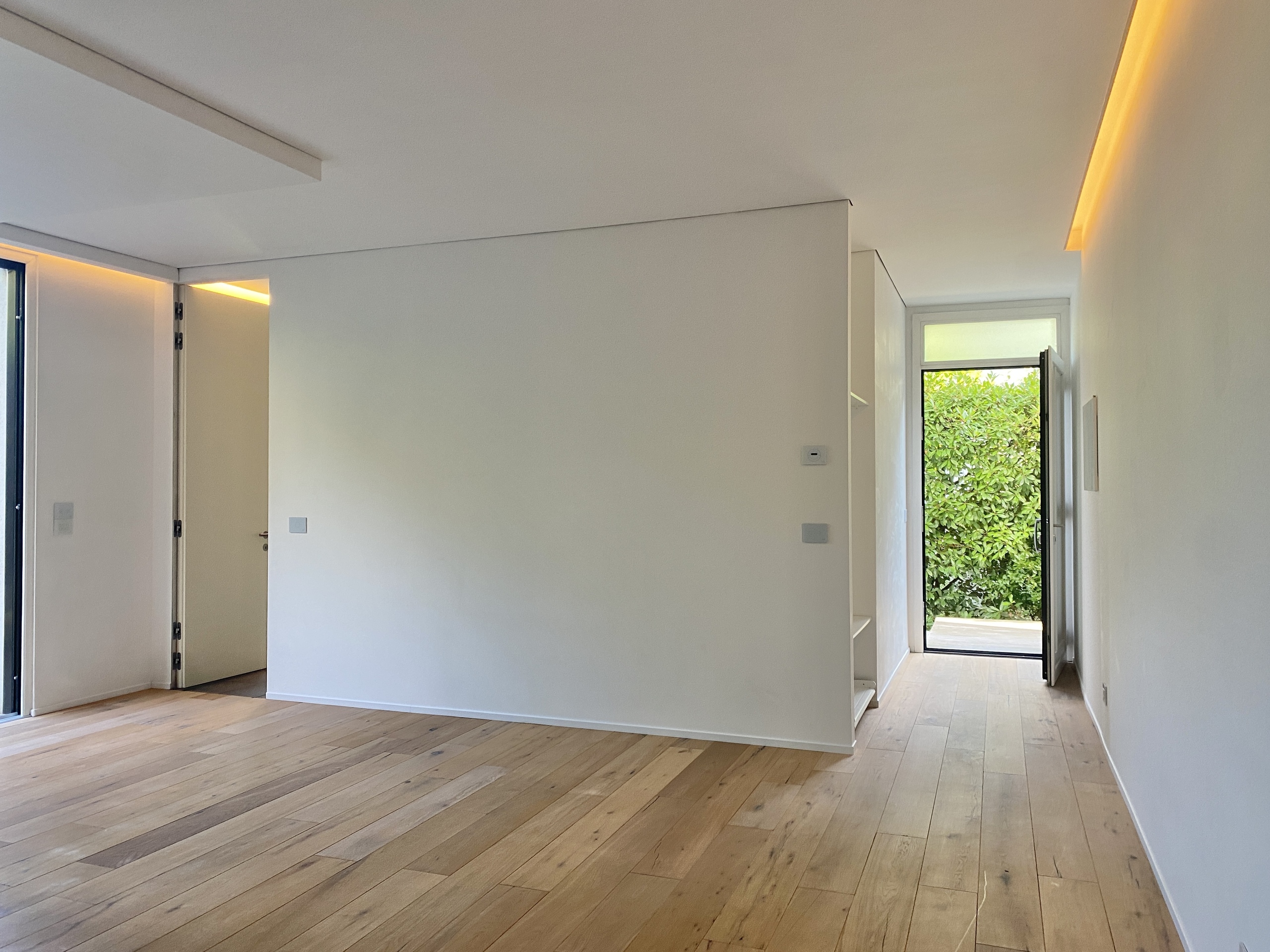 Interior view 3
