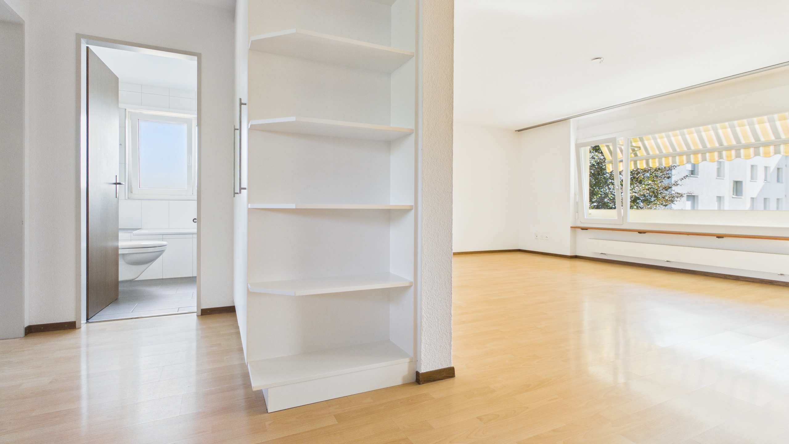 Interior view 15