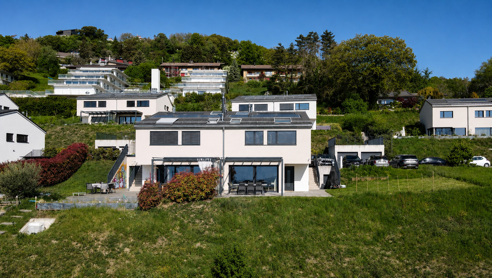 Exterior view 2