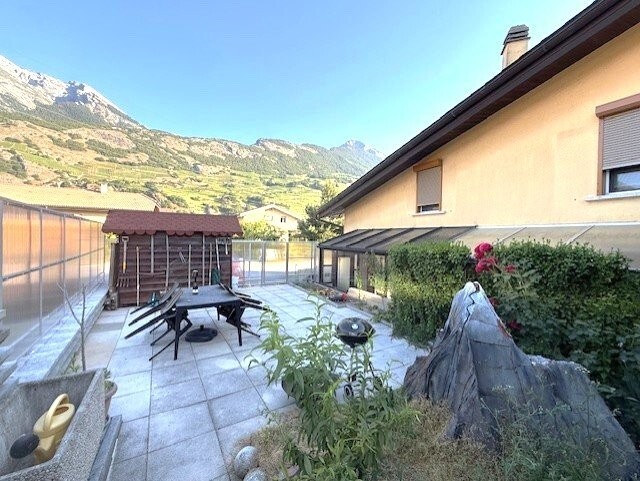 Photo 7