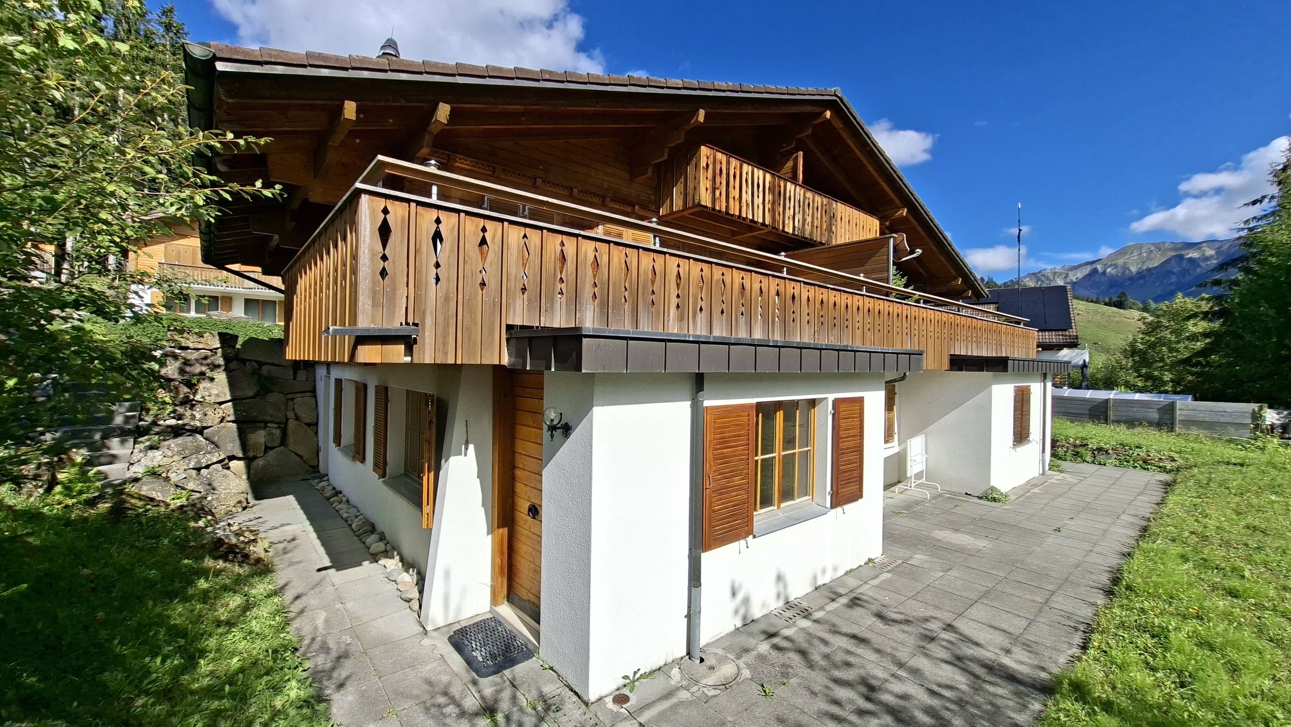 direkter Zugang zum naturnahen Garten