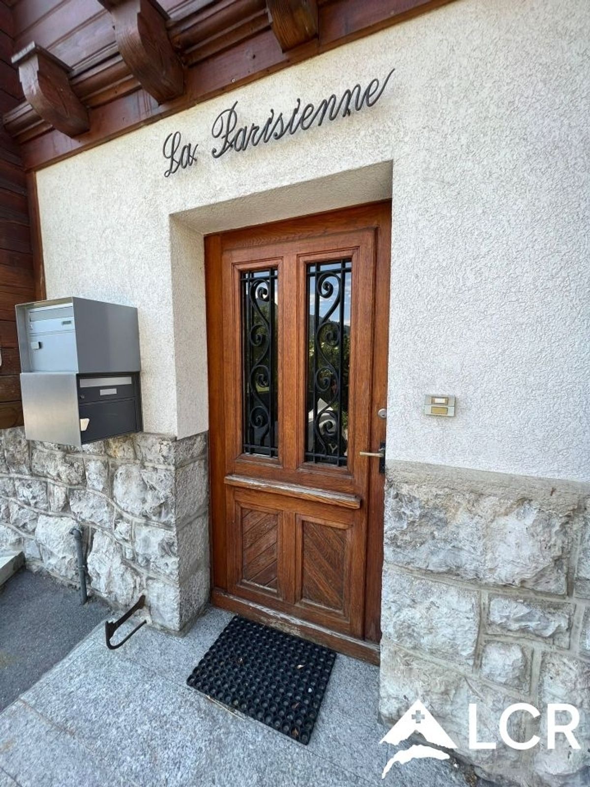 Photo 5