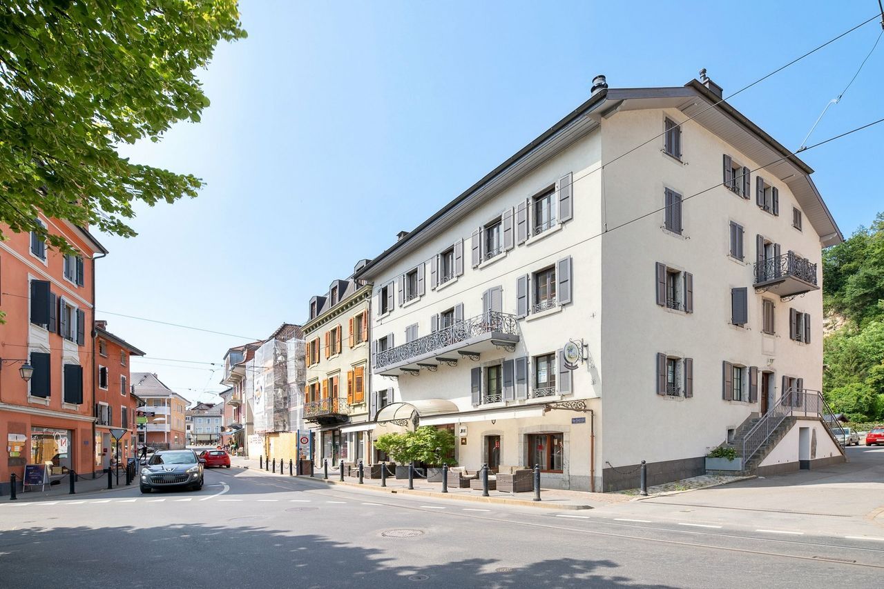 Immeuble vu depuis la rue Immeuble vu depuis la rue