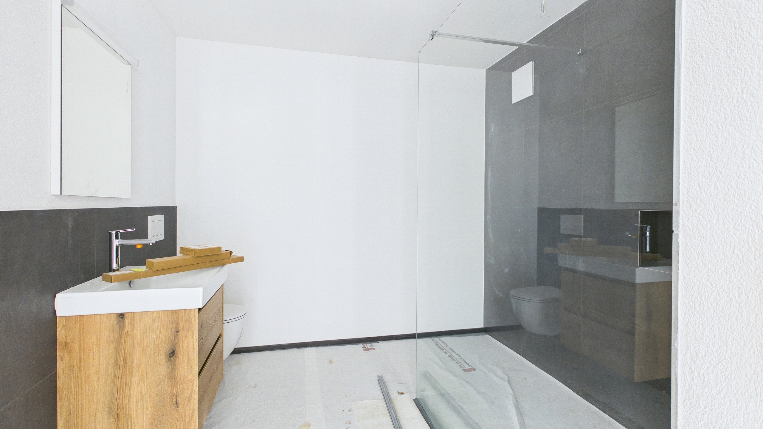 Interior view 6