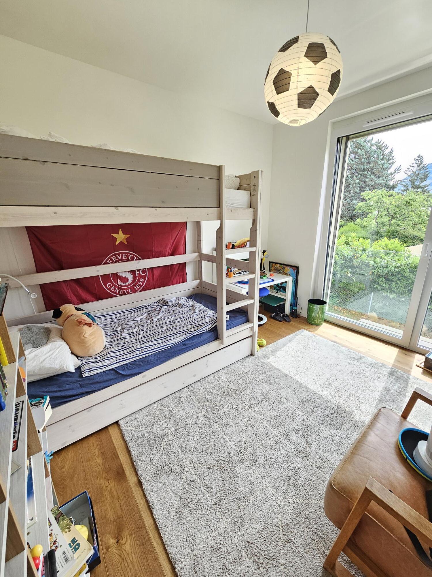 Interior view 10