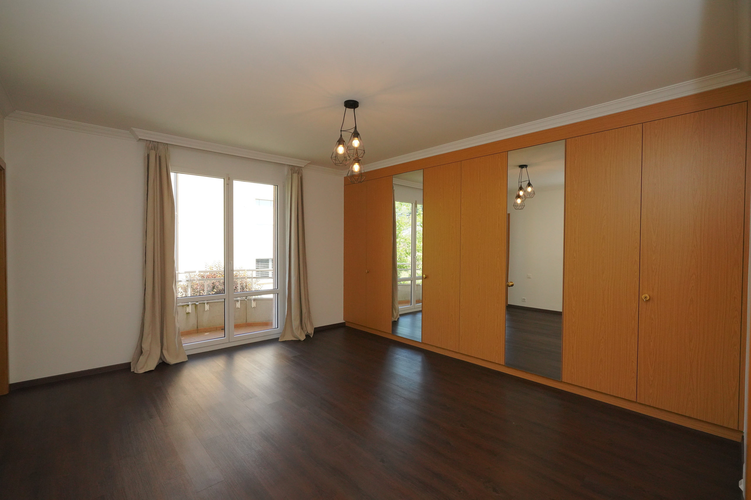 Interior view 6