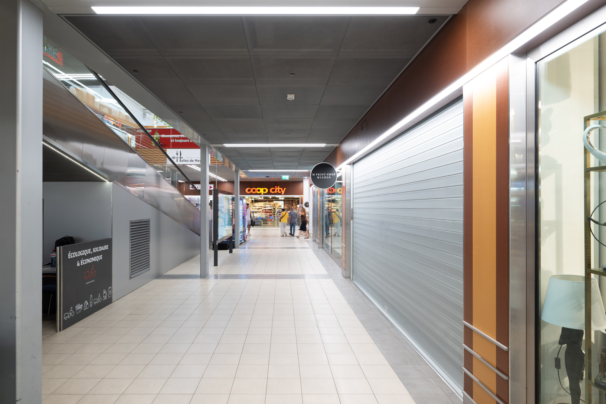 Interior view 3