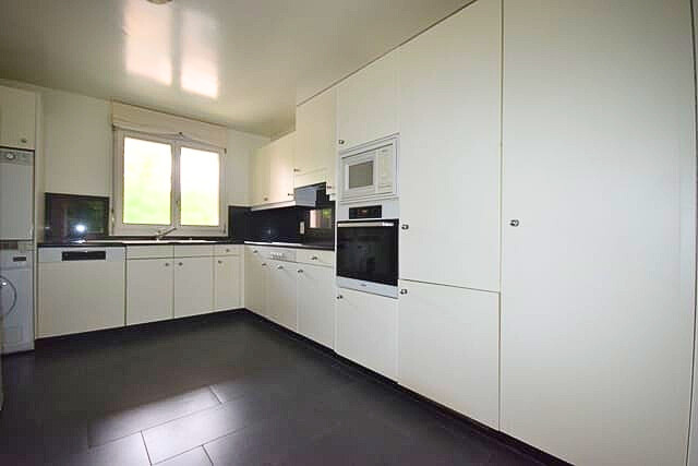 Interior view 5