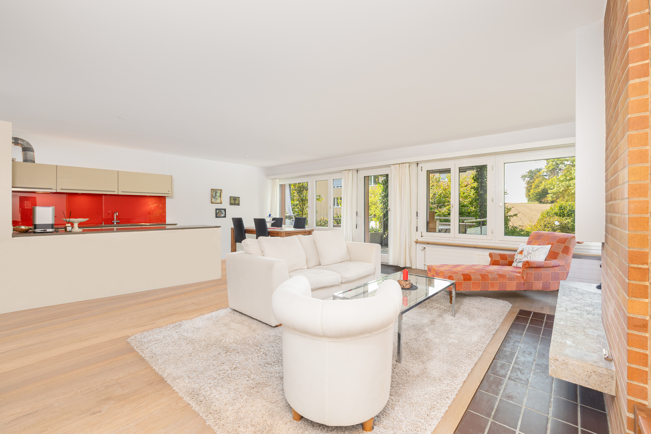 Interior view 4