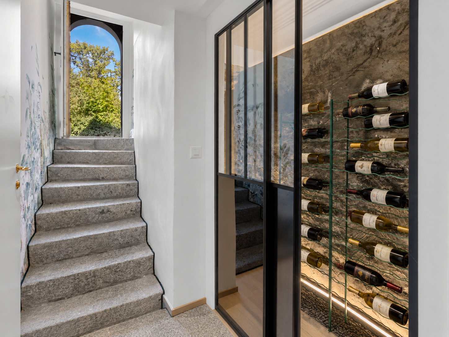 Cave à vin et accès indépendant au sous-sol