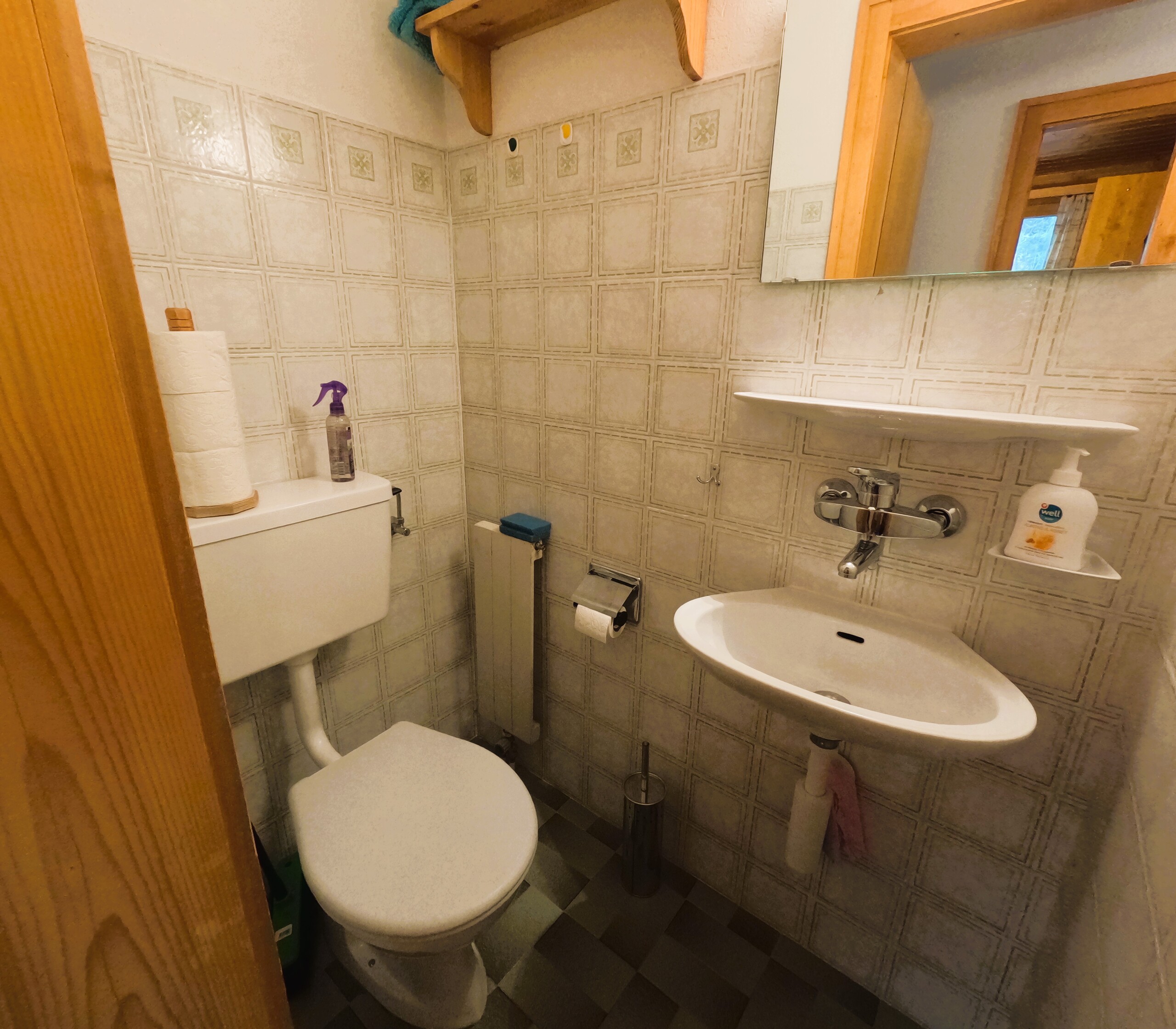 WC séparé et lavabo  WC séparé et lavabo