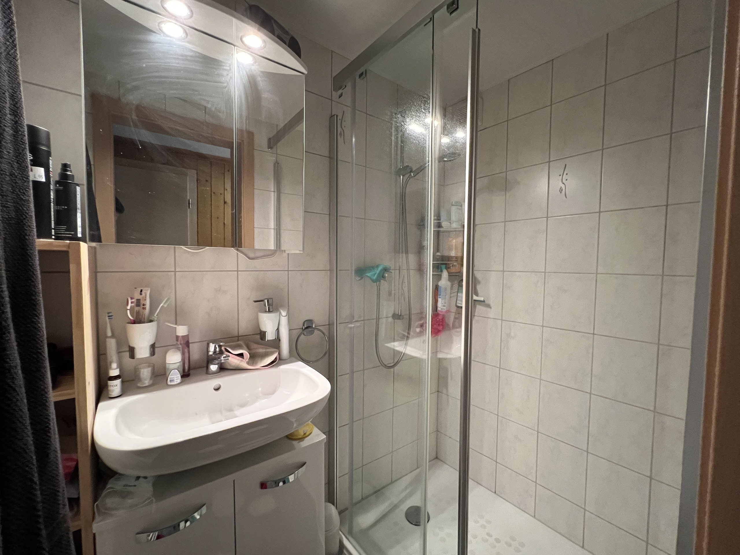 Ground floor shower room Ground floor shower room