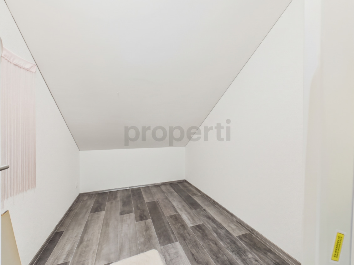 Image 7 Image 7