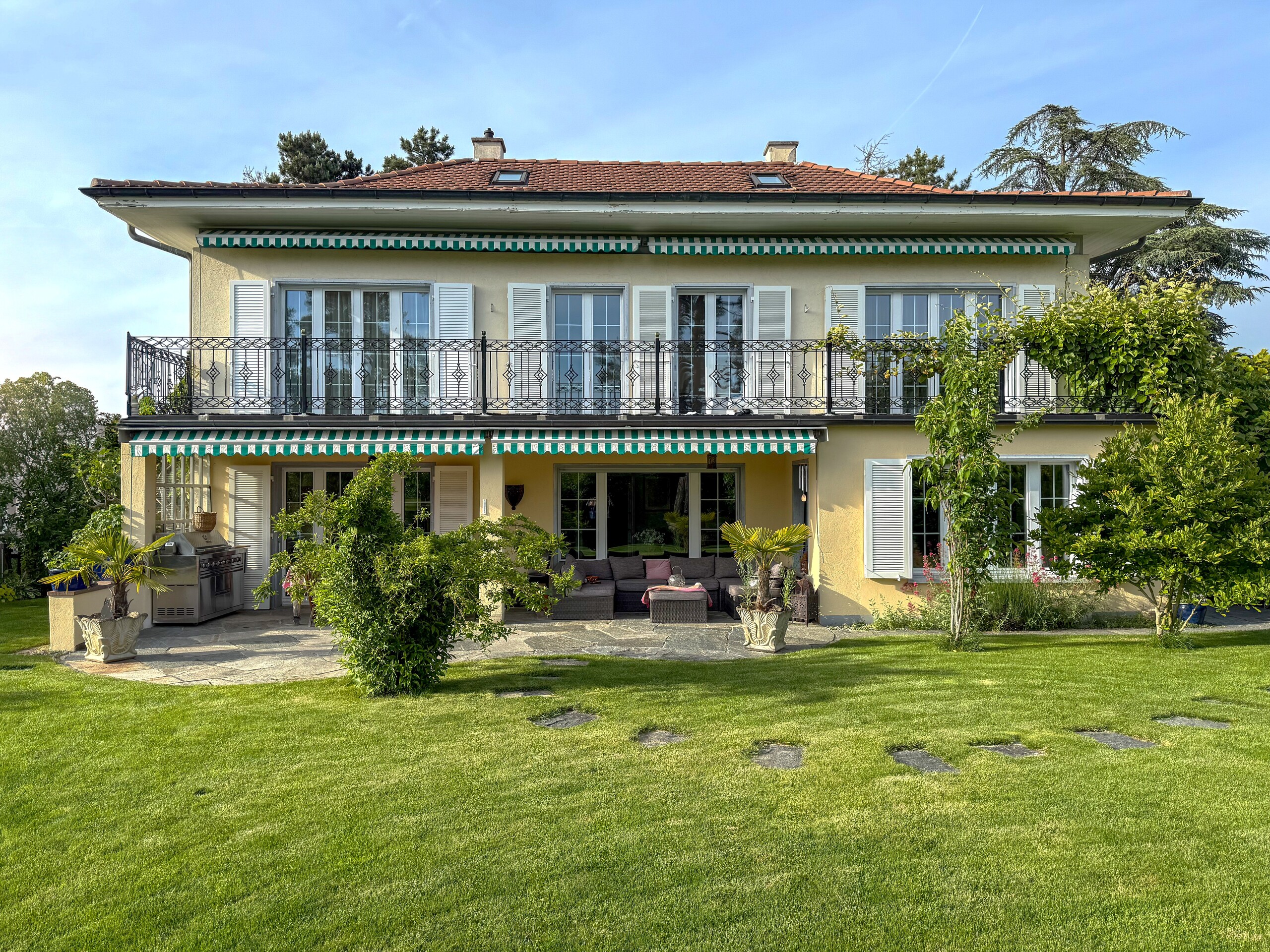 Haus Ansicht Garten 