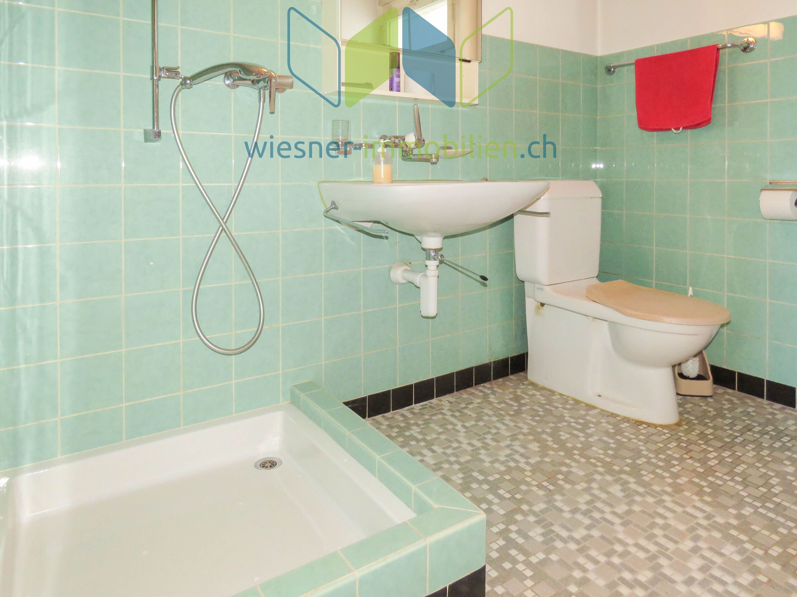Waschraum / Dusche / WC Waschraum / Dusche / WC
