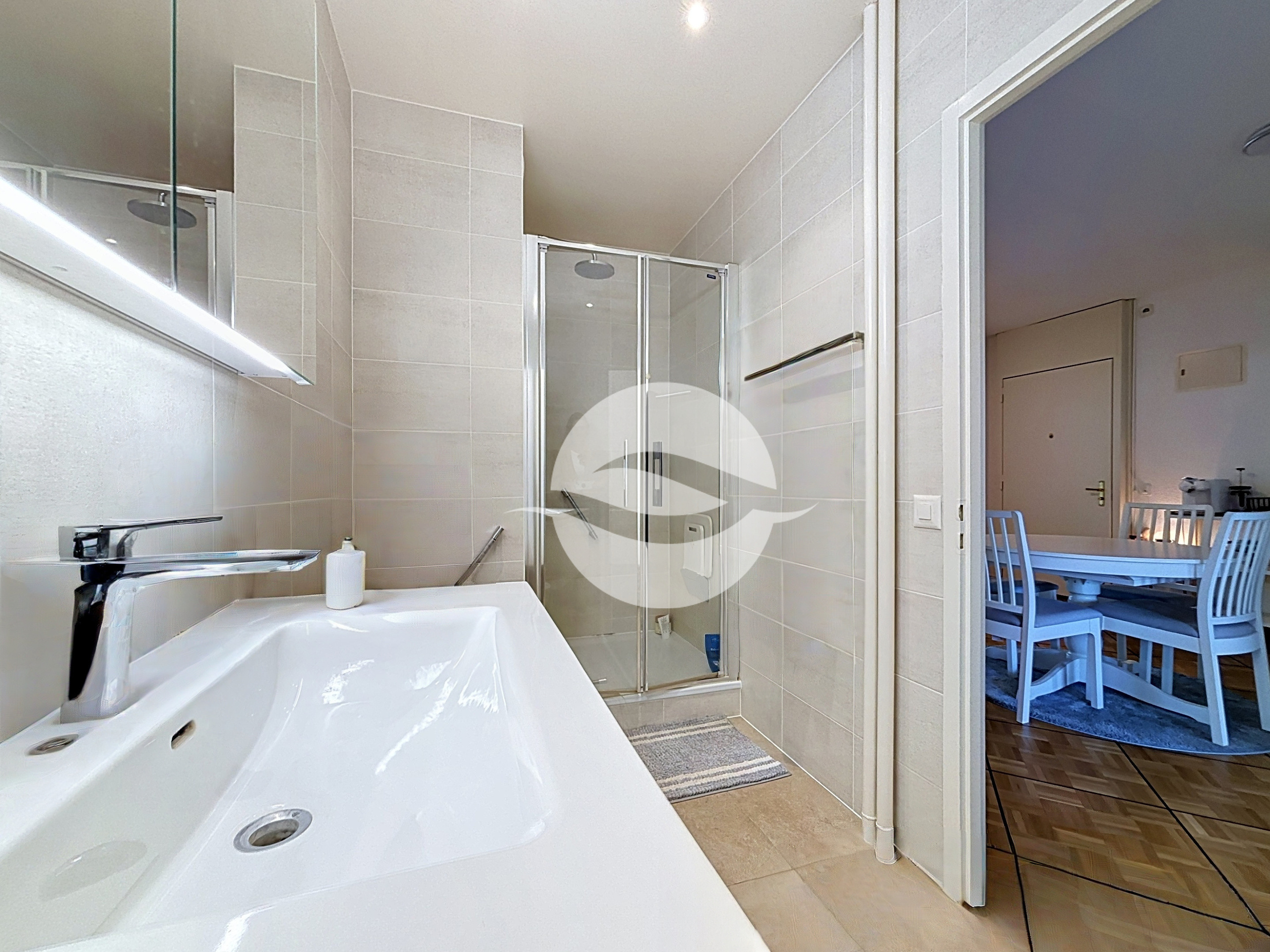 Salle de douche - WC Salle de douche - WC