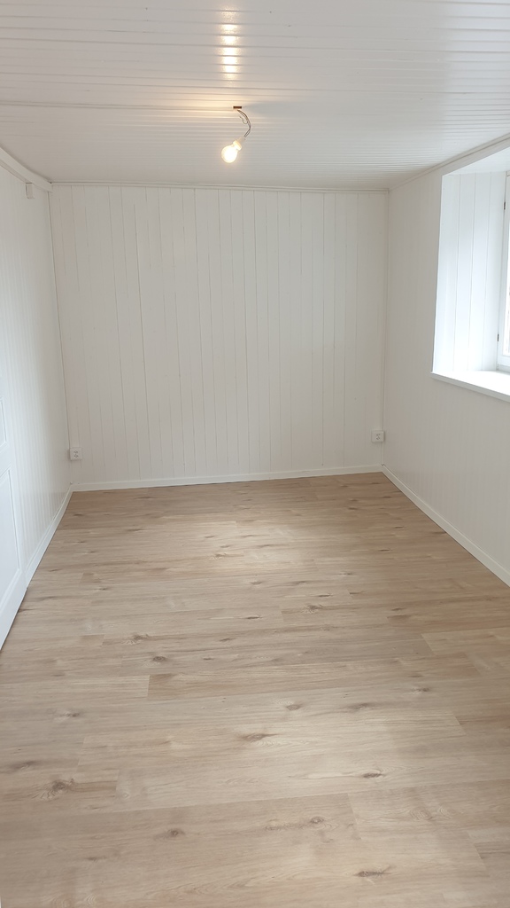 rez-supérieur - Appartement 2,5 pièces, chambre  rez-supérieur - Appartement 2,5 pièces, chambre