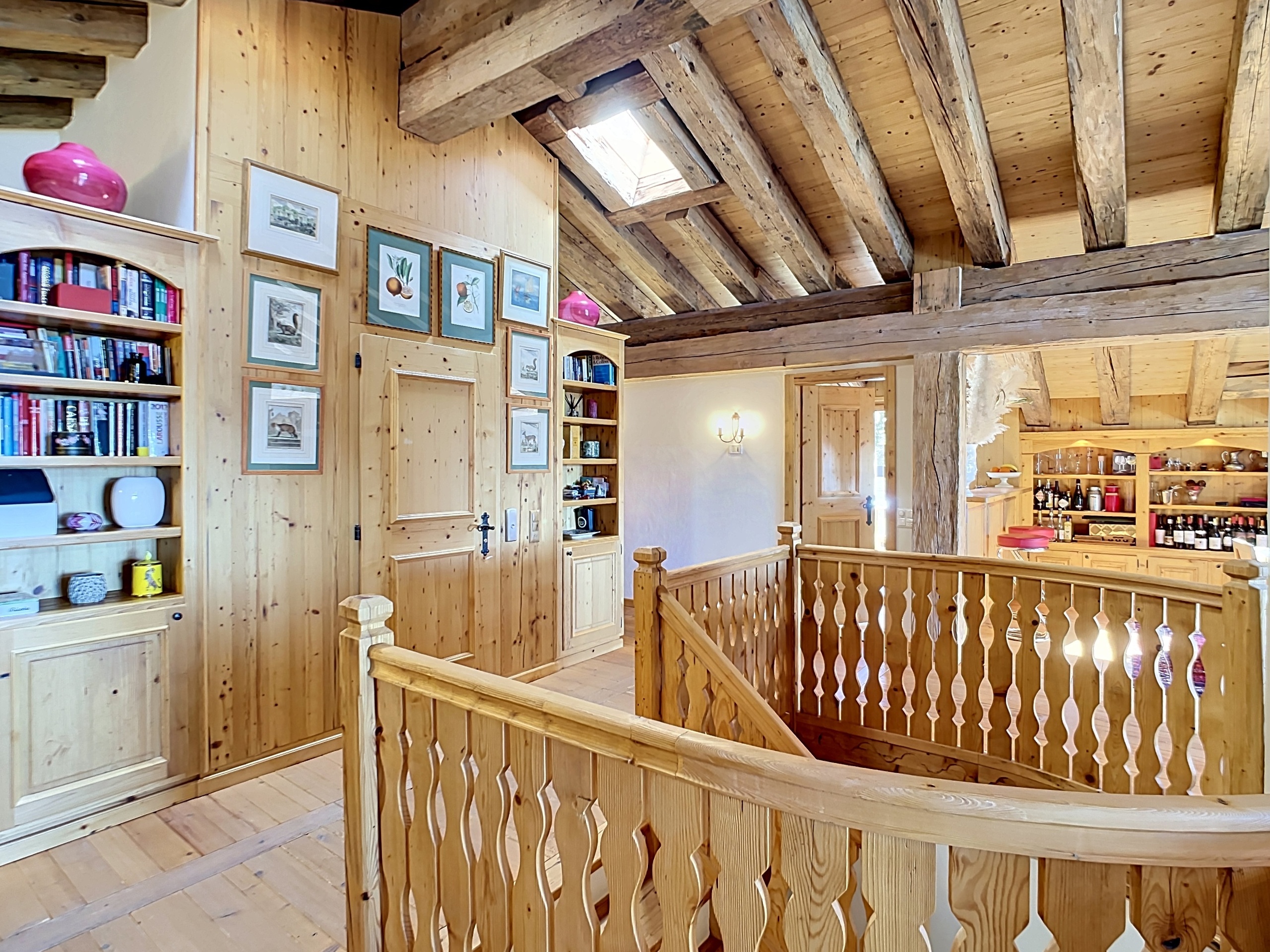 Interior view 4