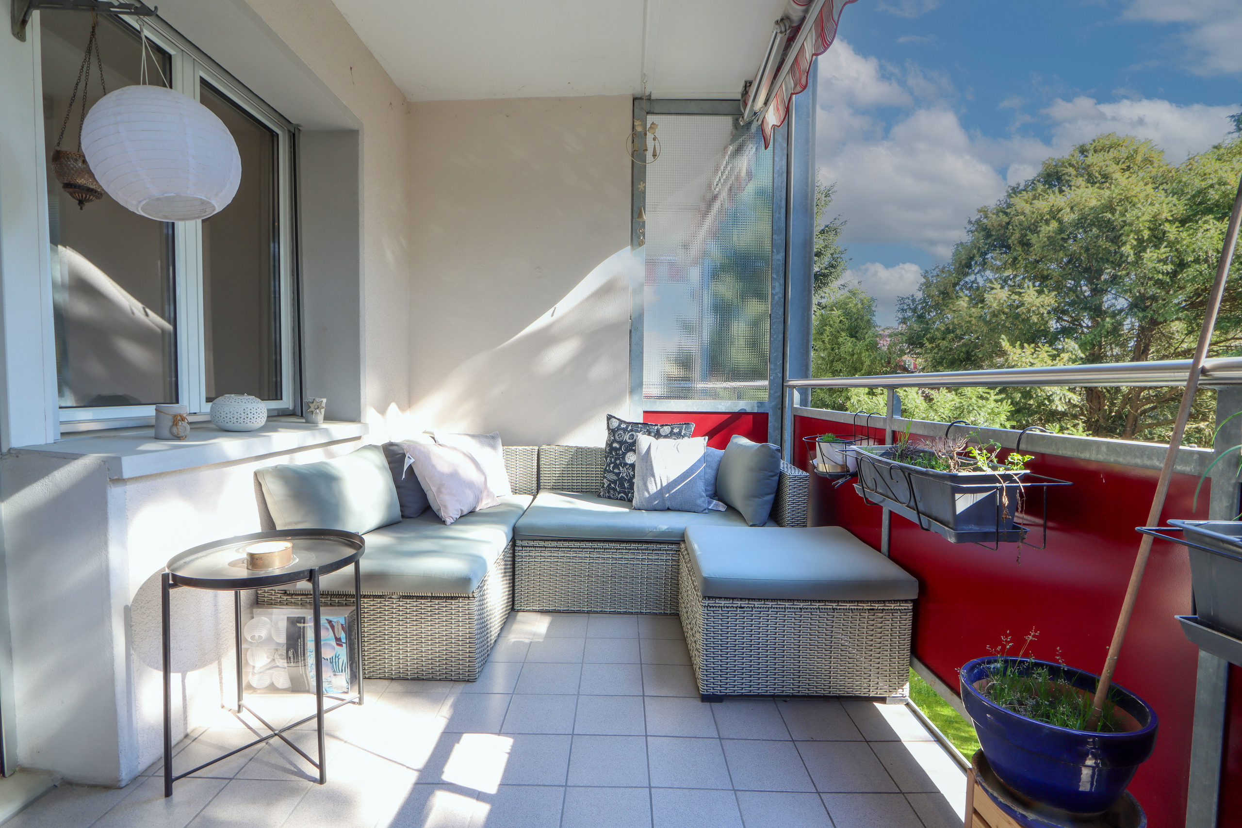 Interior view 6