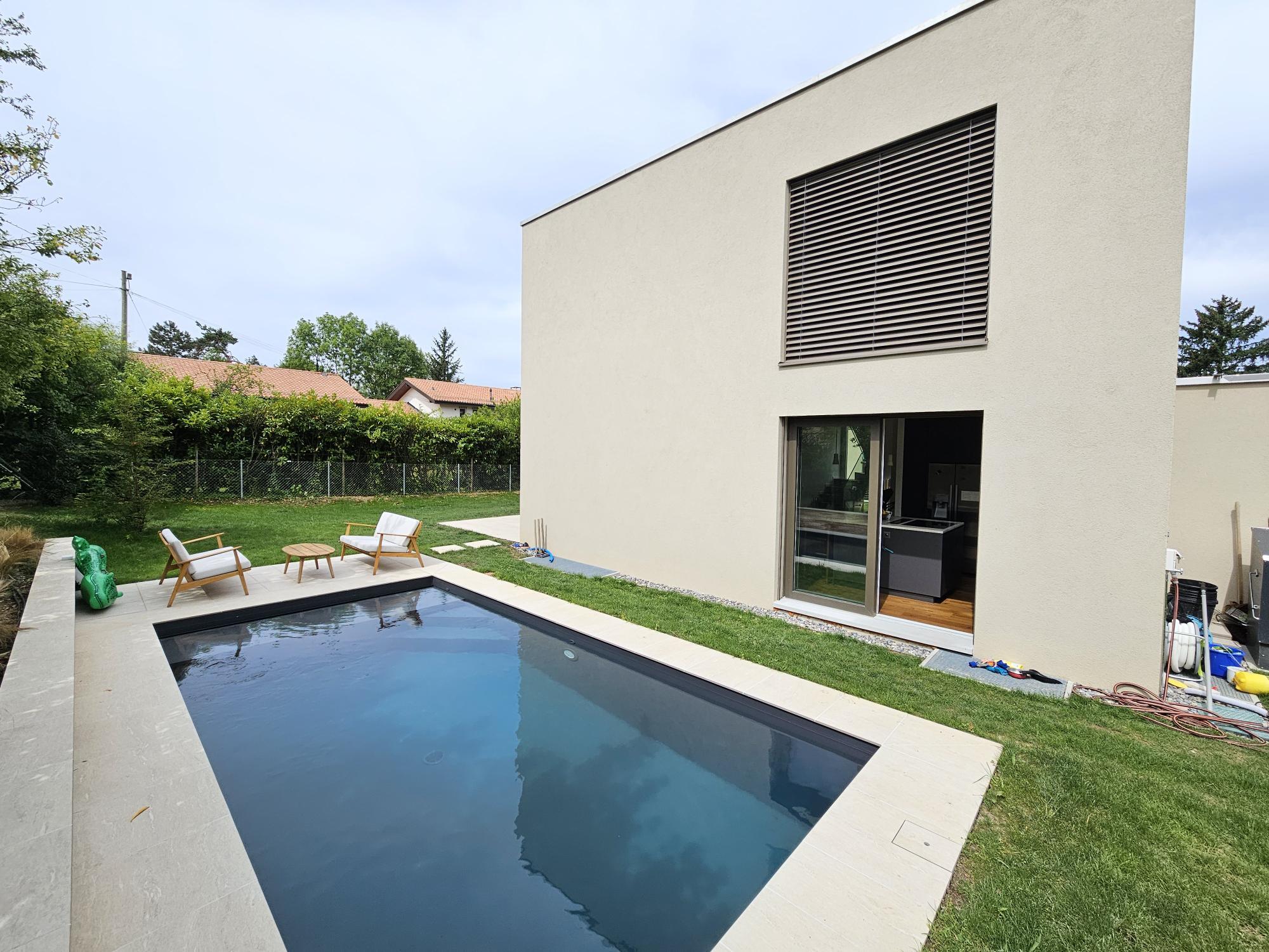 Exterior view 1
