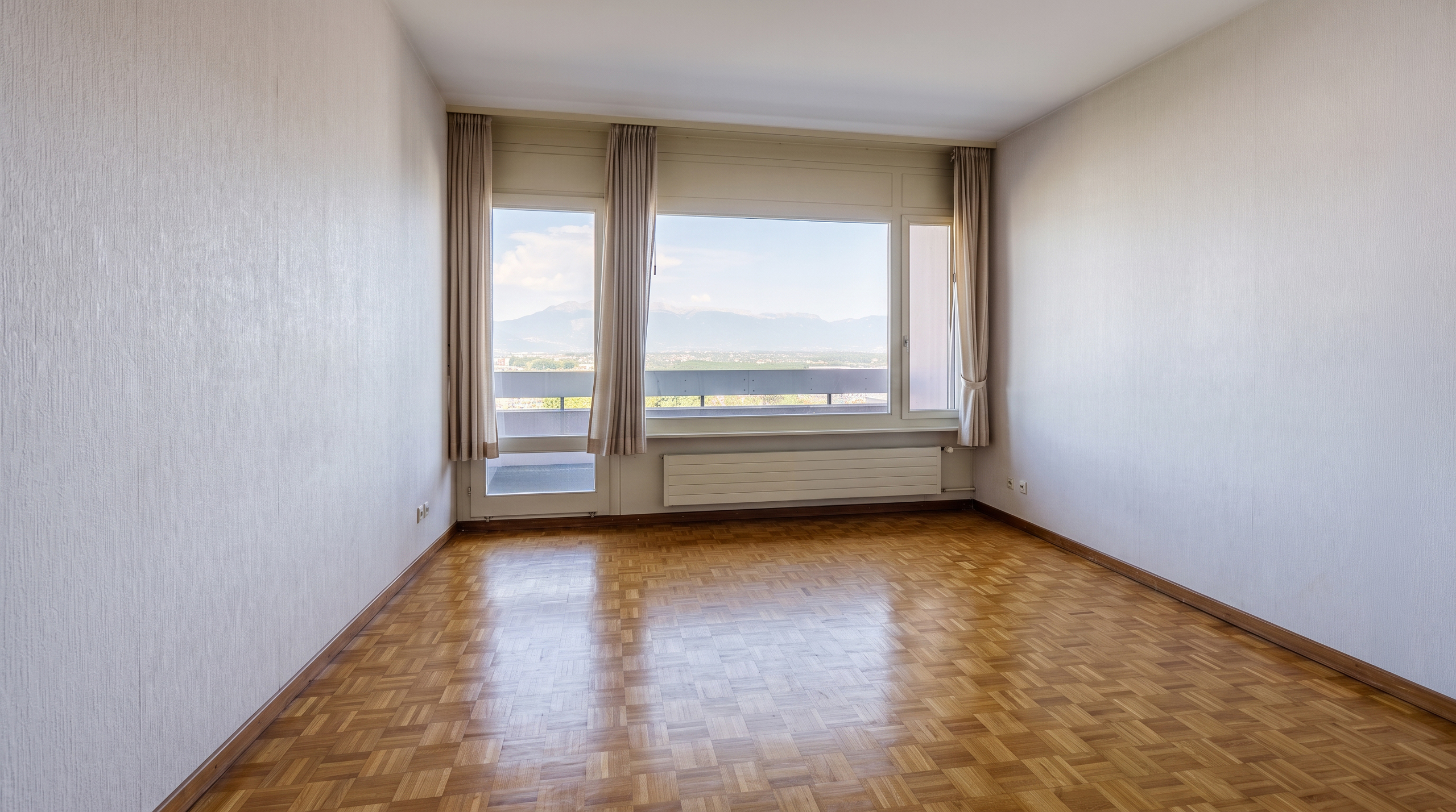 Interior view 9
