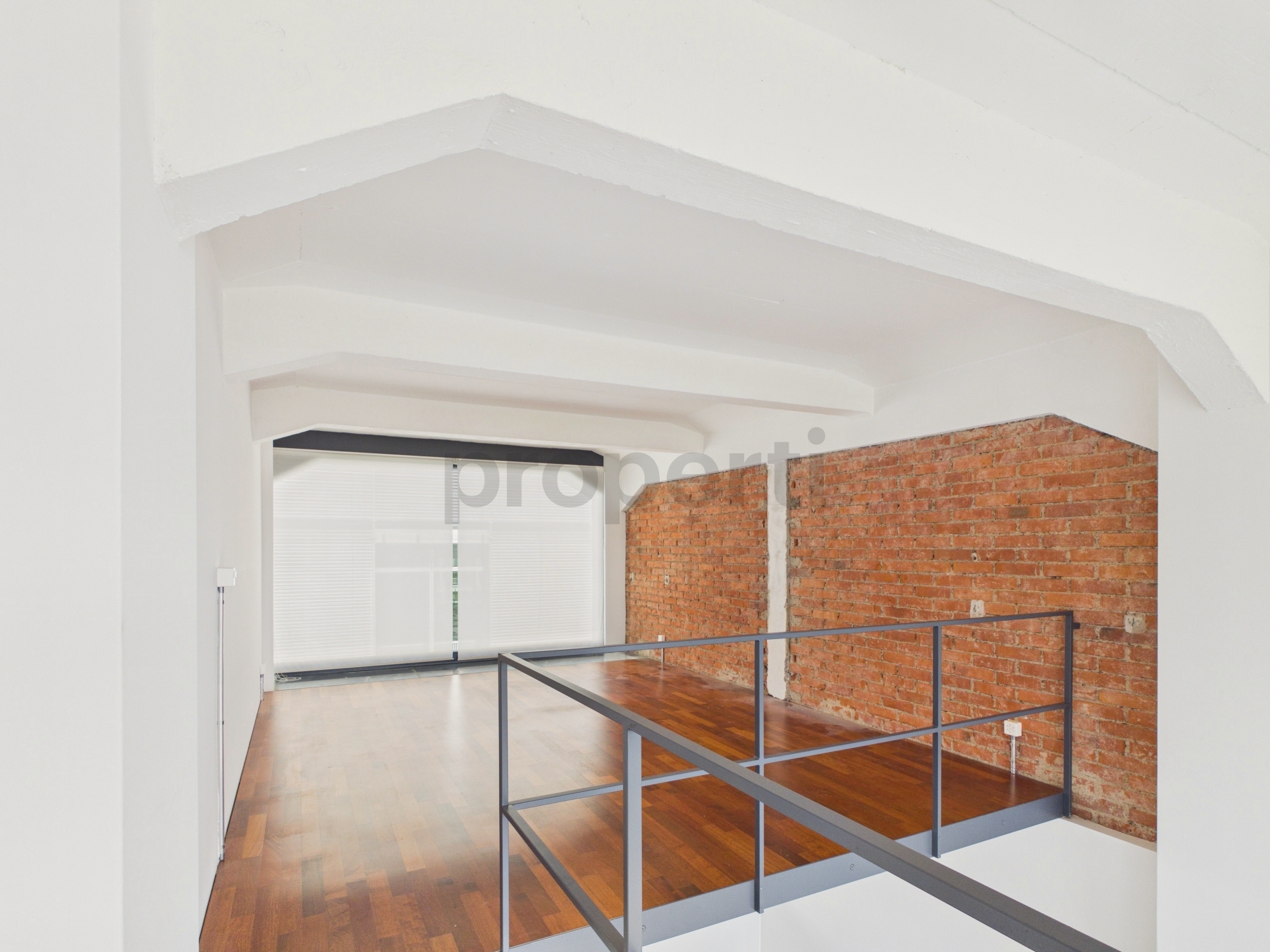 Image 4 Image 4