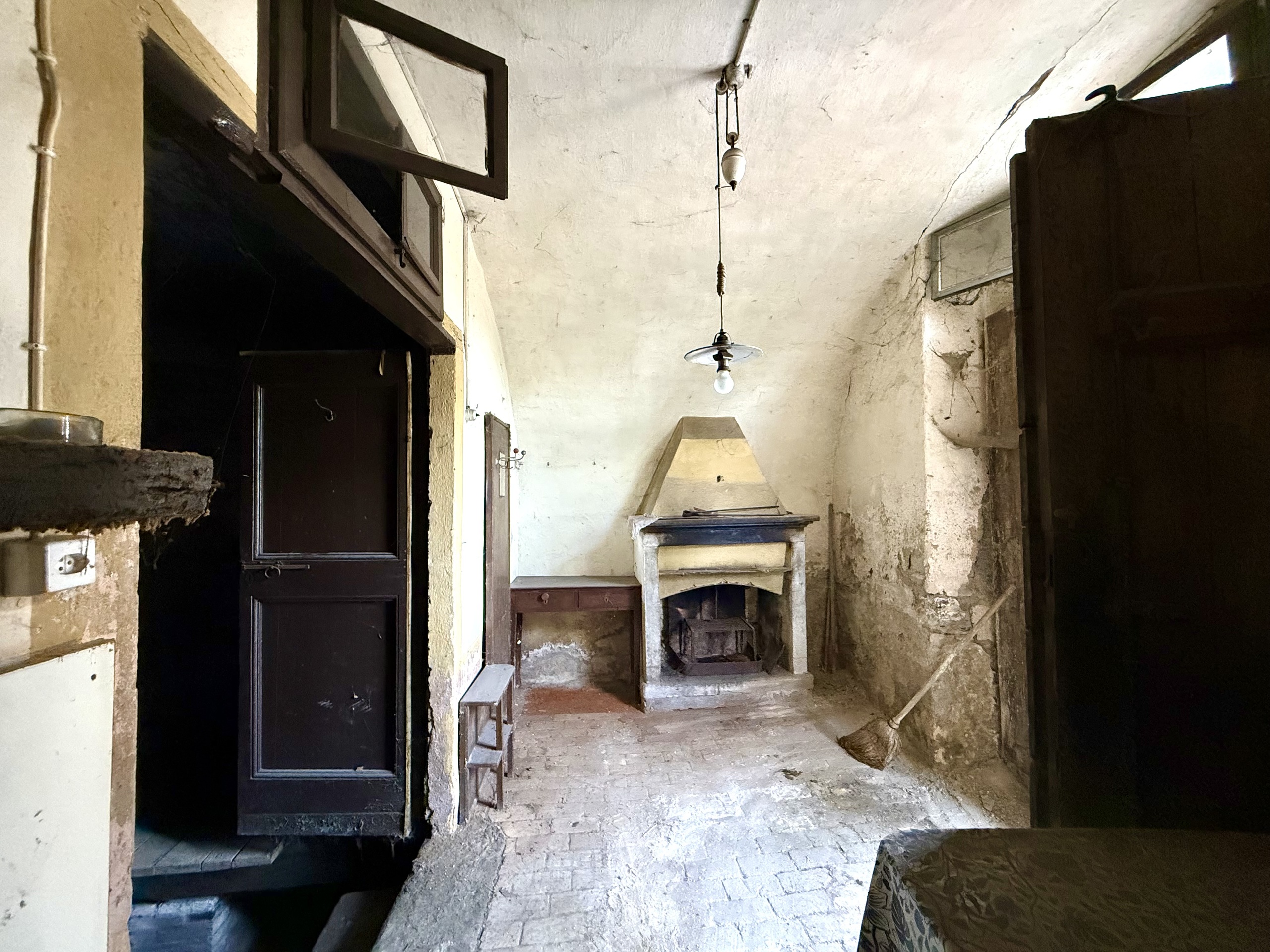 Interior view 3