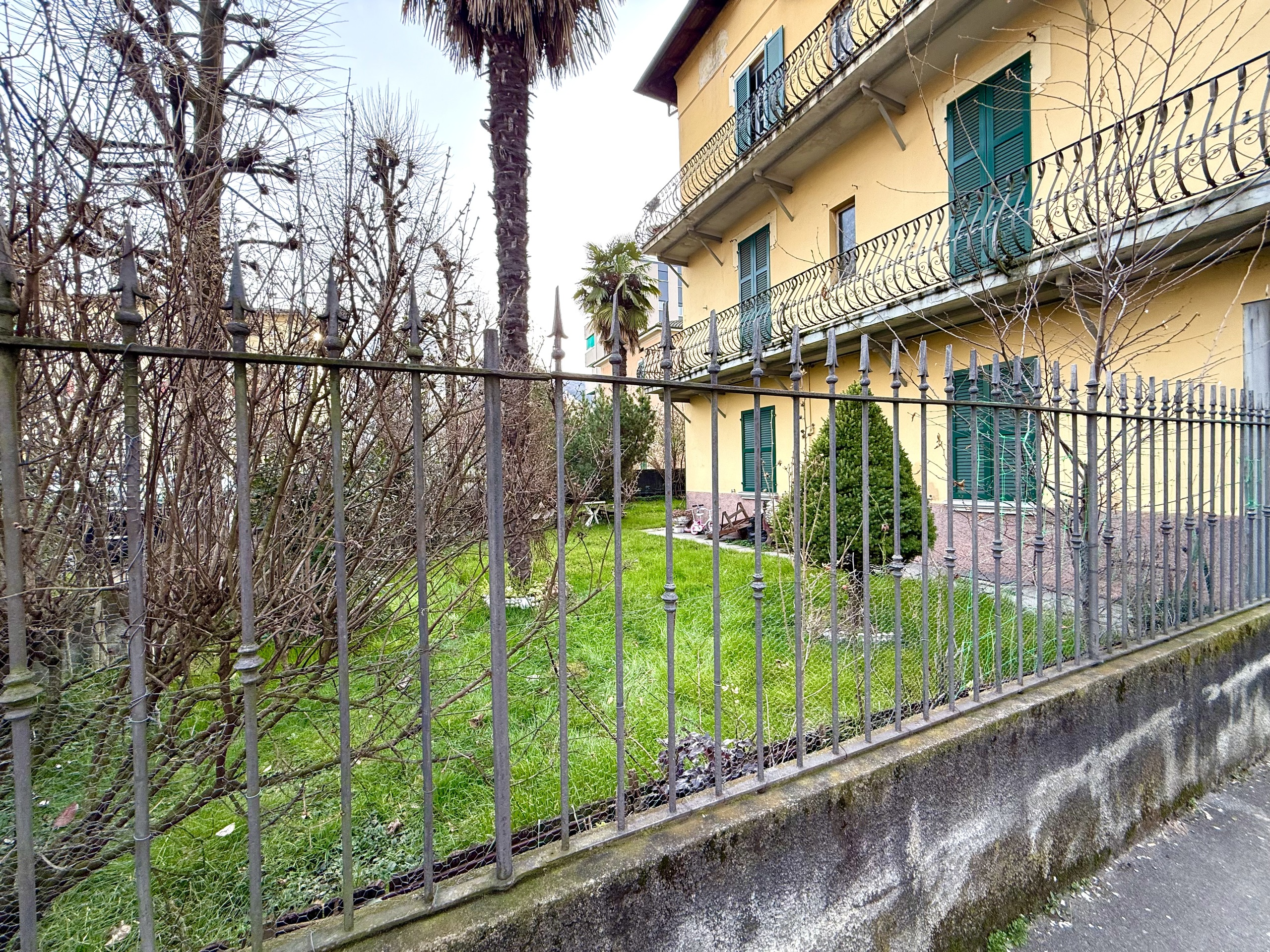 Vista esteriore 6