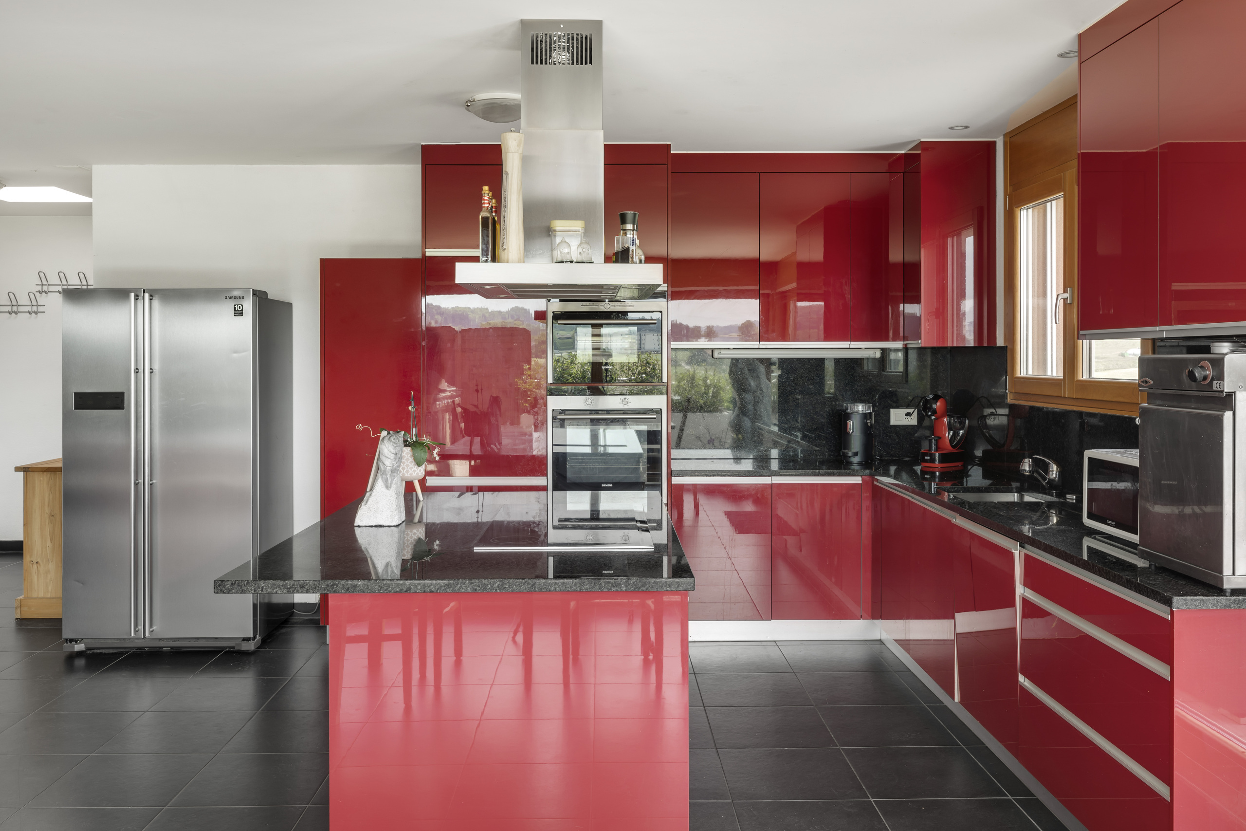 Coin cuisine avec îlot central