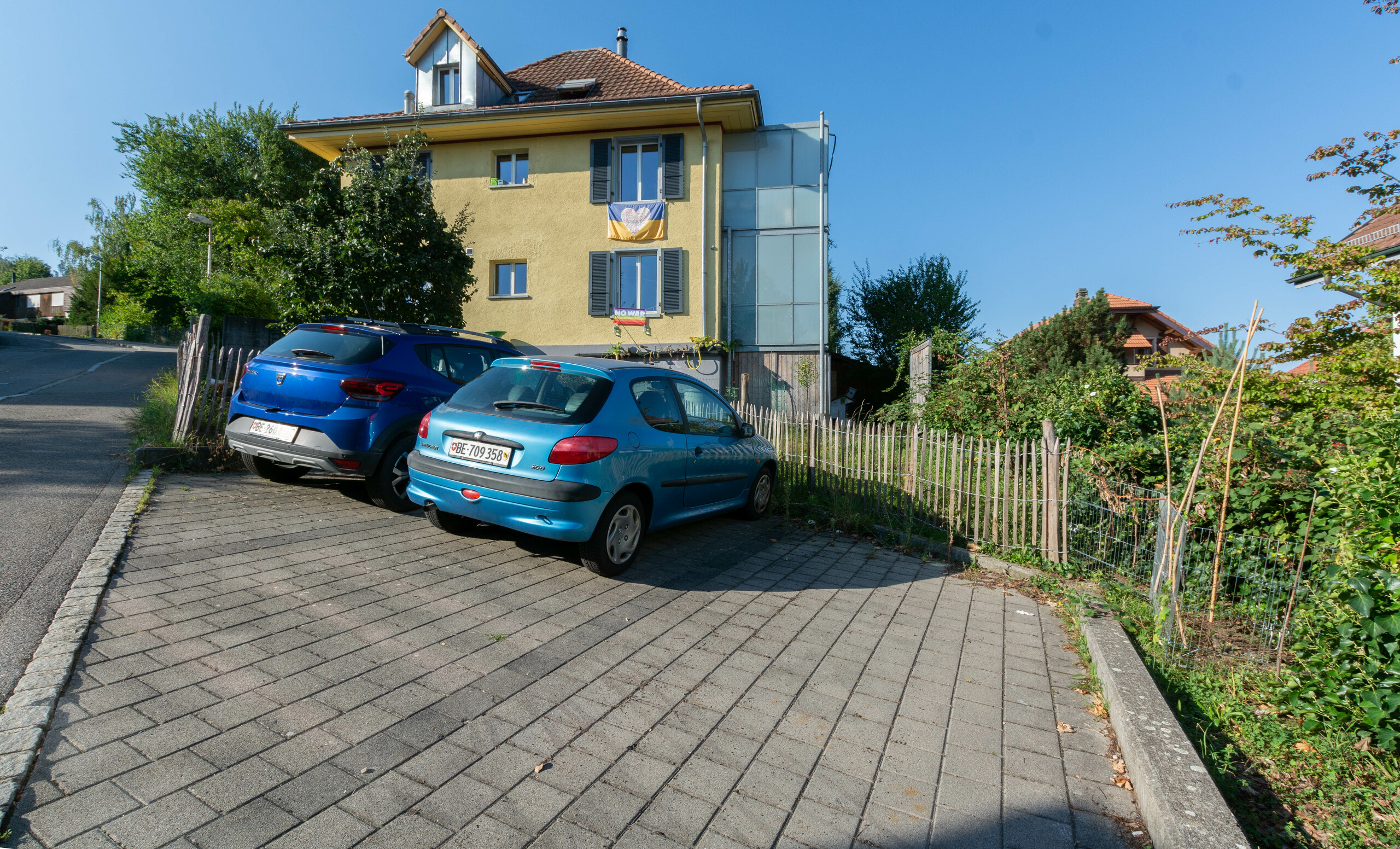 Exterior view 4