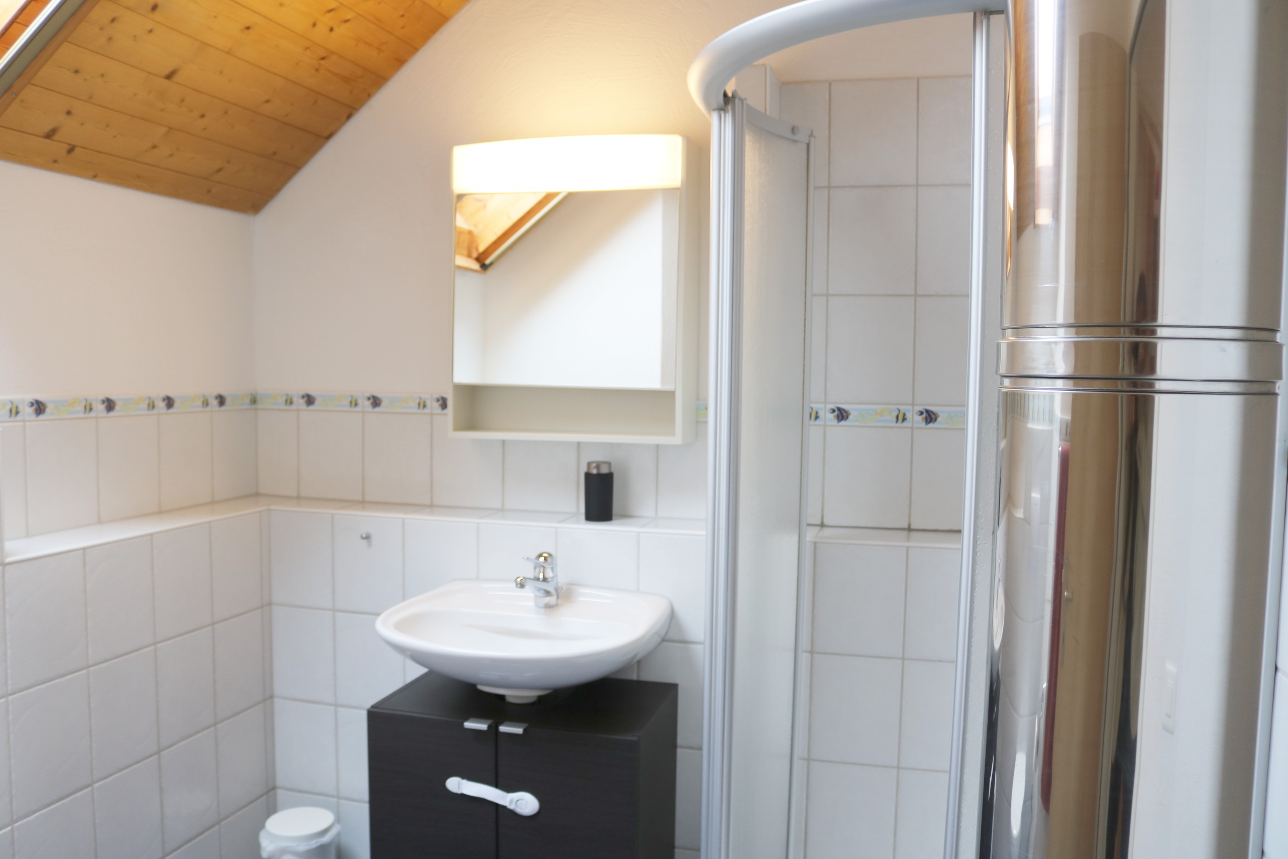 Dusche/WC/Lavabo DG Dusche/WC/Lavabo DG