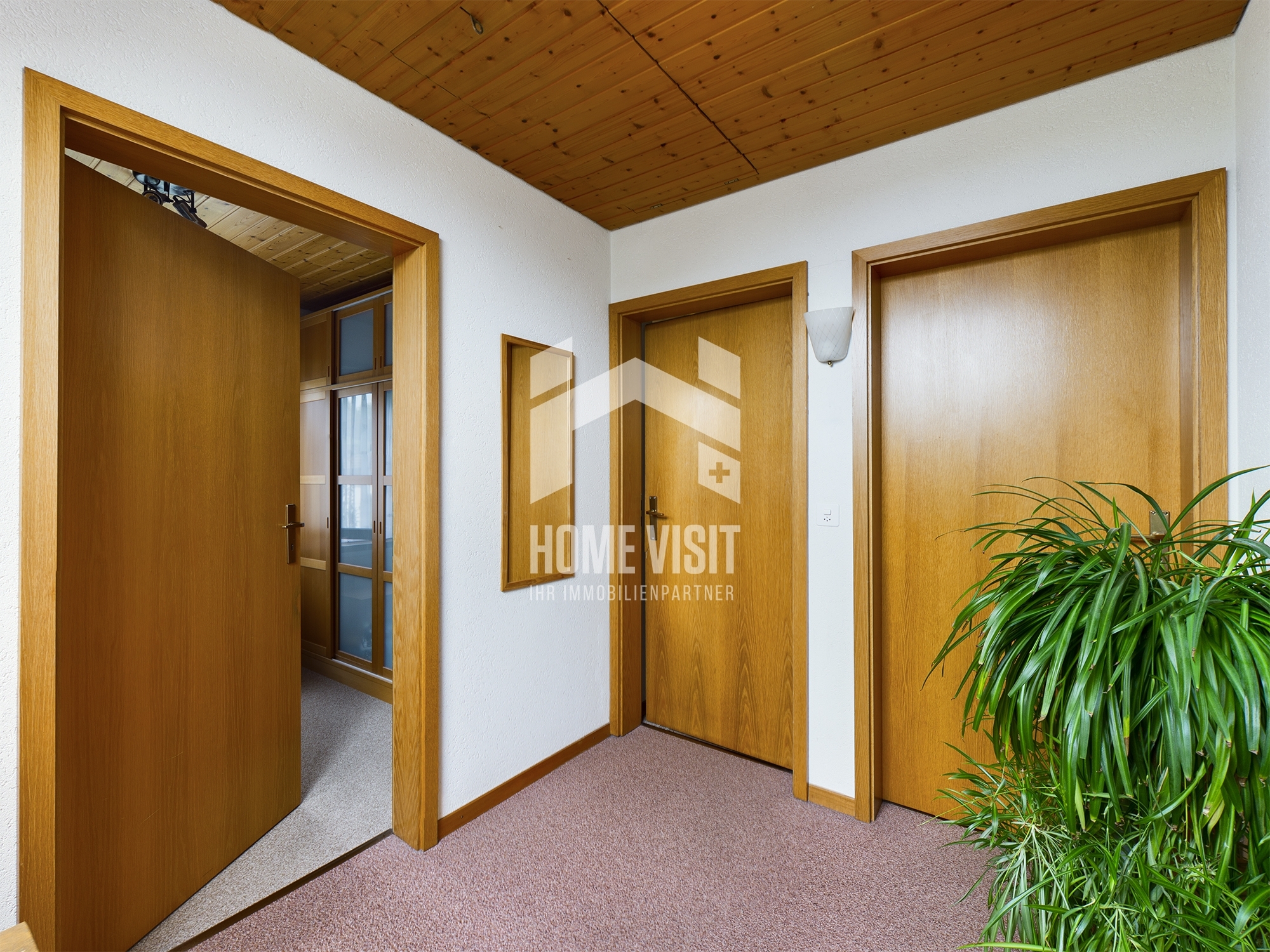 Vorplatz zu den Zimmern Vorplatz zu den Zimmern