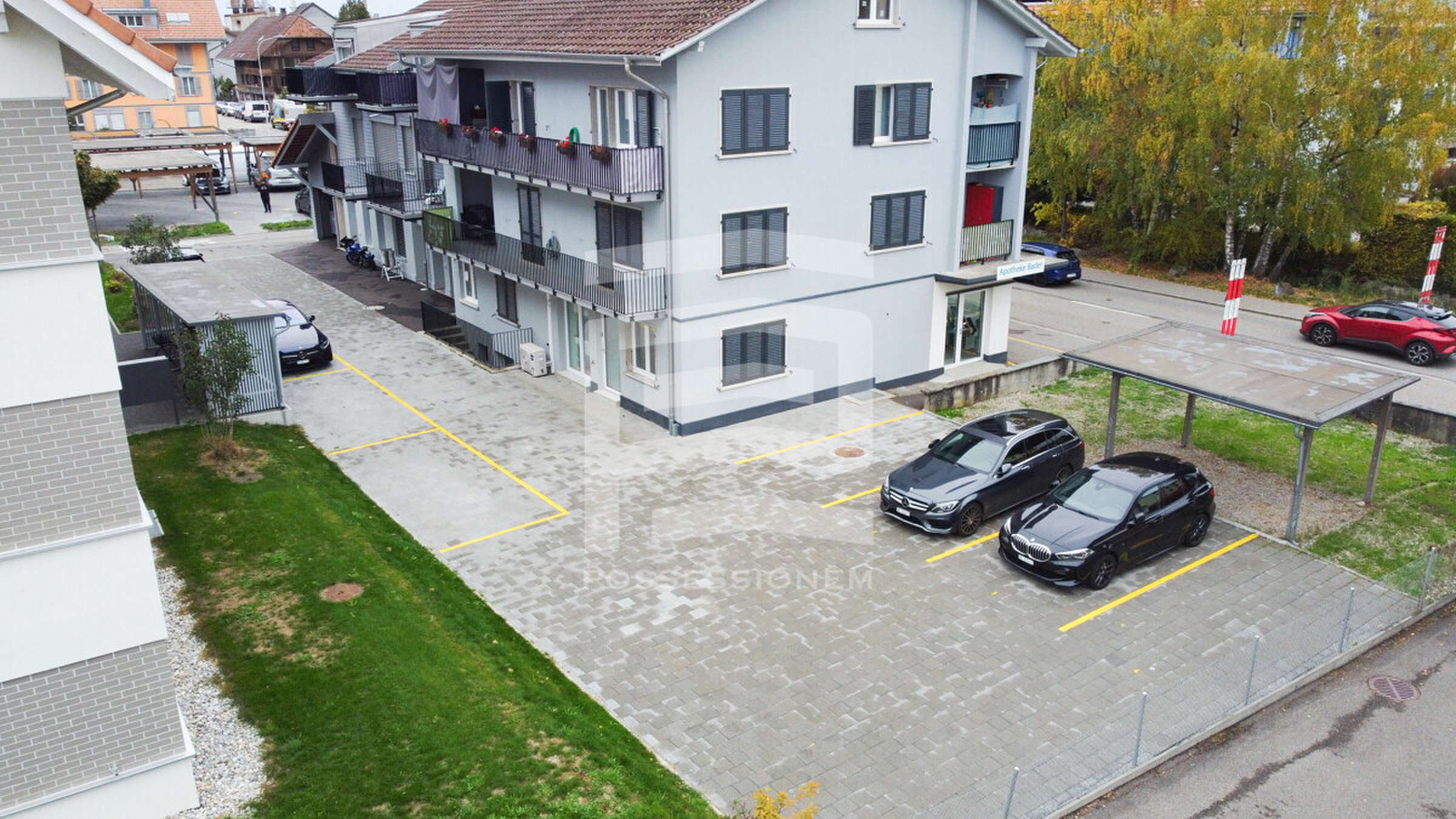 Photo 3