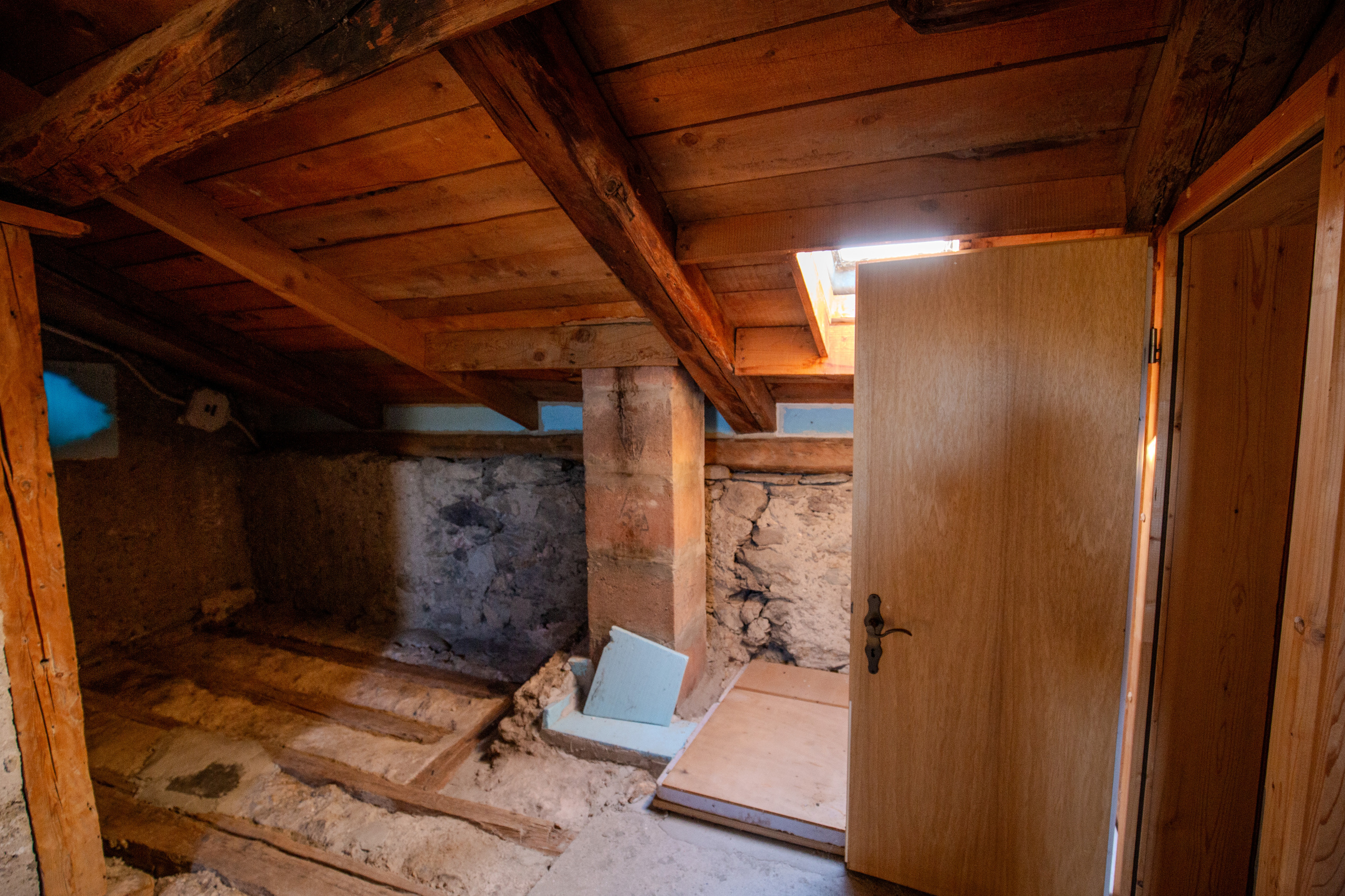 Interior view 10