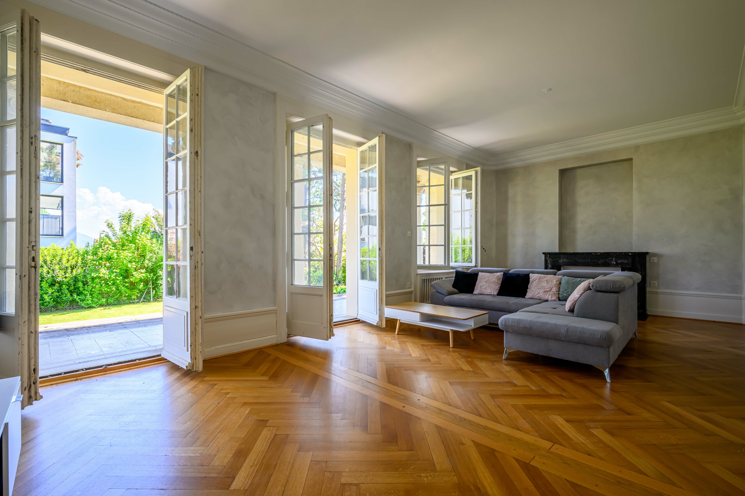 Interior view 1