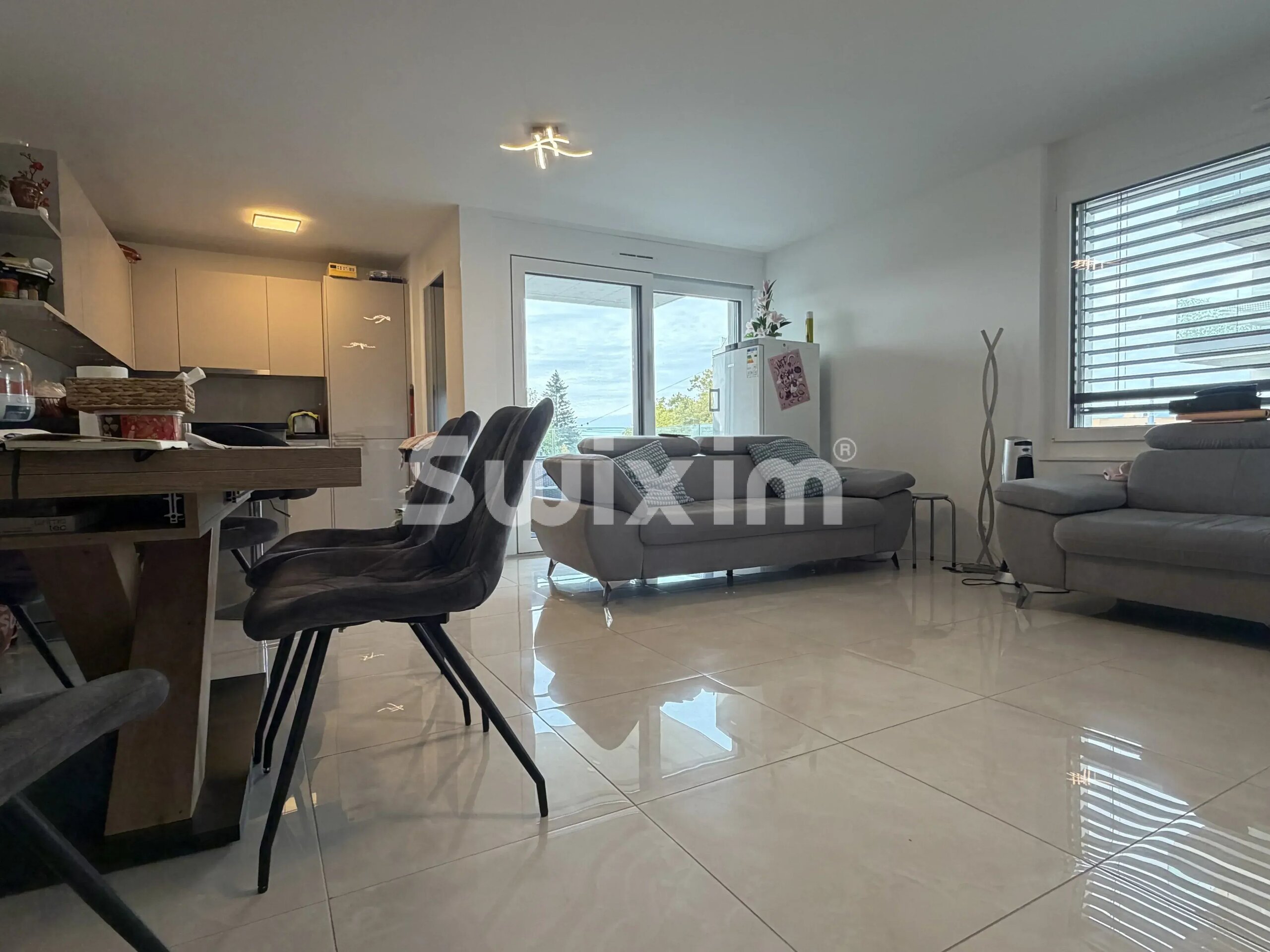 Firstview