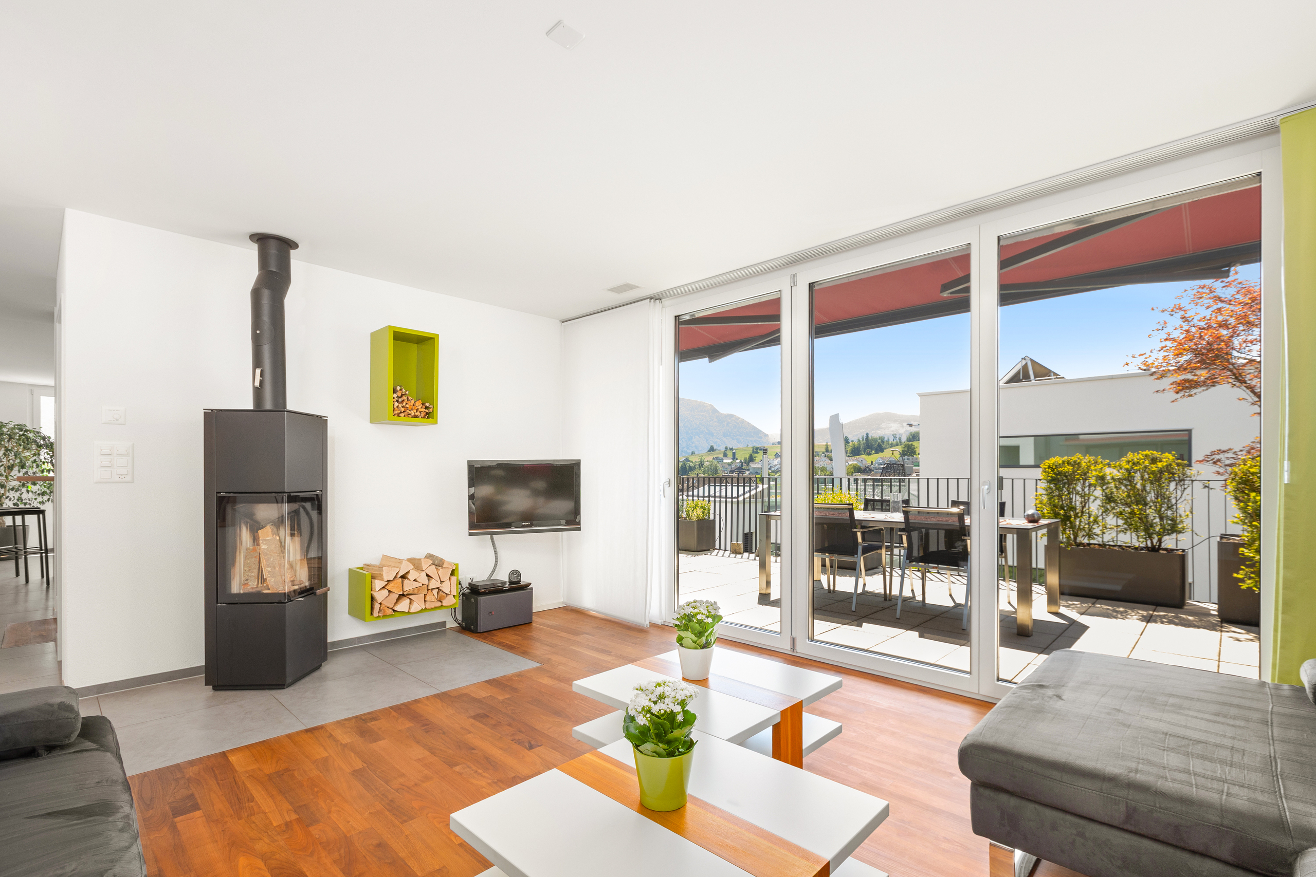 Wohnbereich mit Zugang auf Terrasse (Nordwest), Obergeschoss