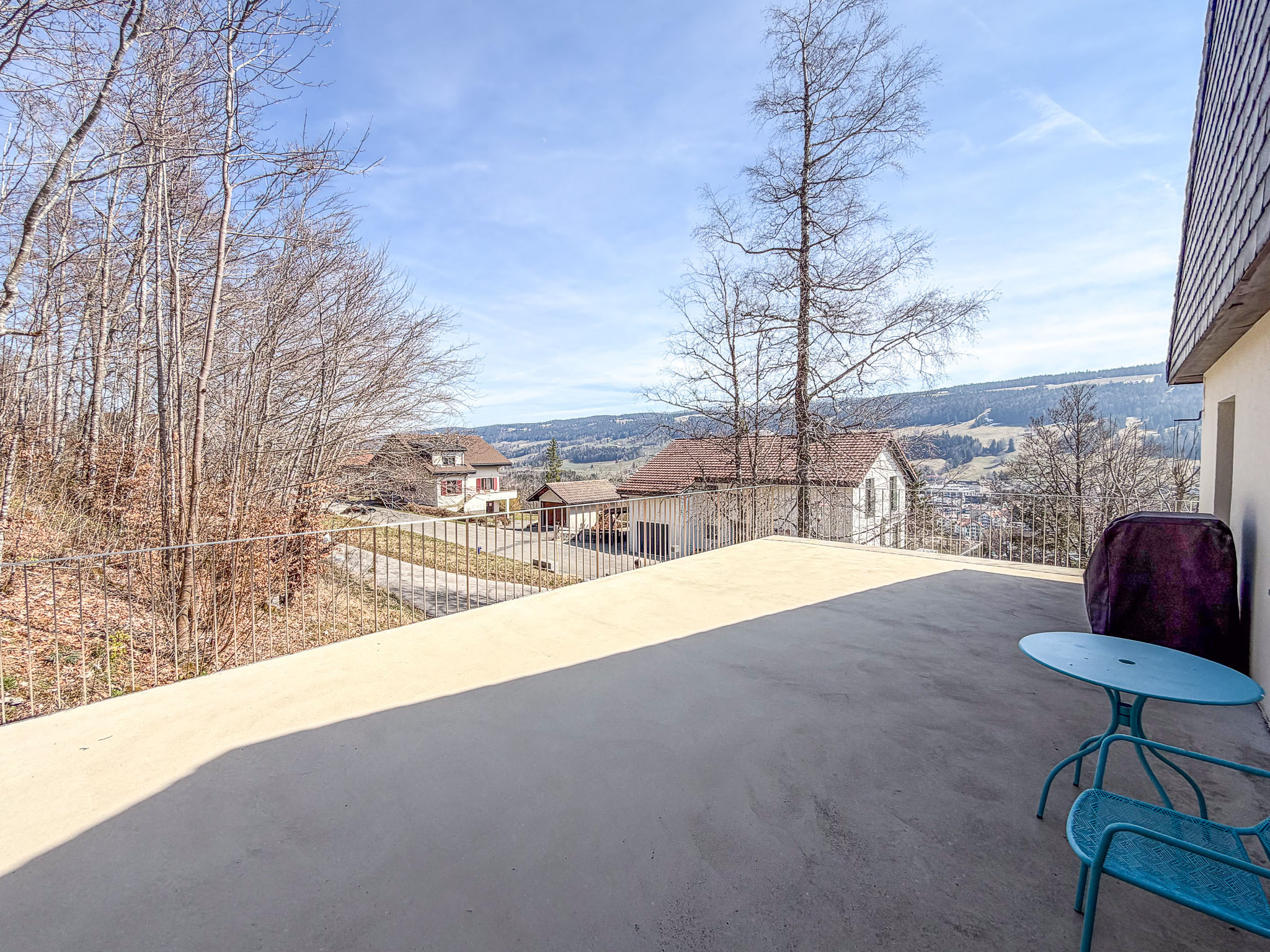 1er étage - Grande terrasse sur le double garage