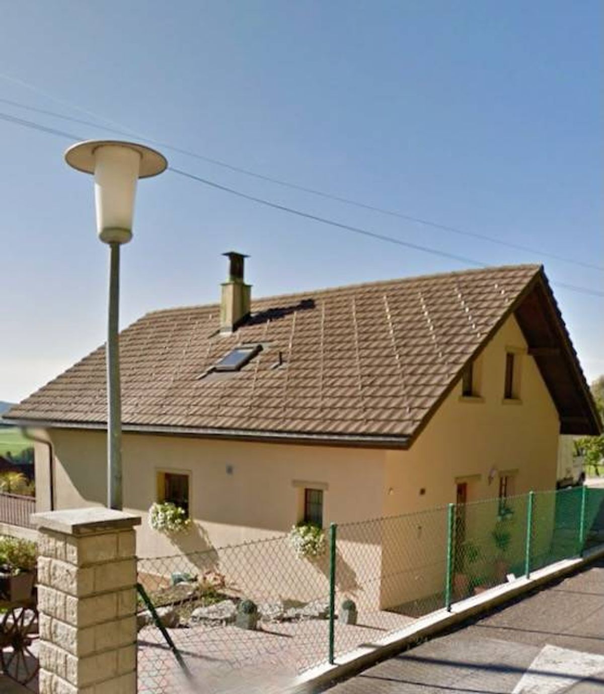 Photo 1