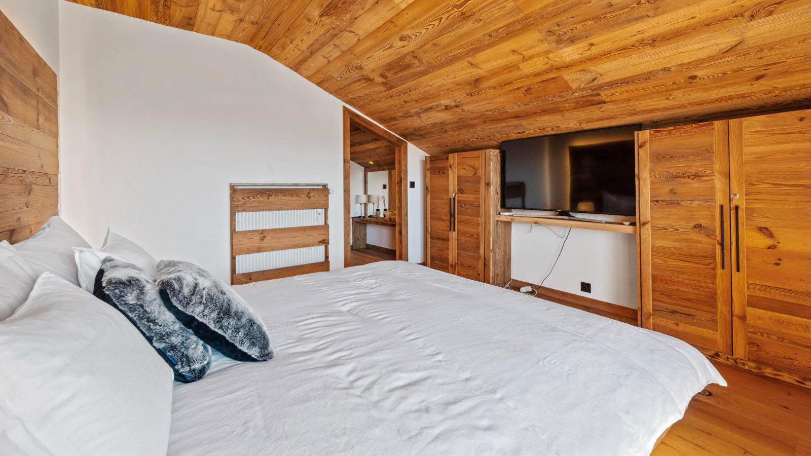 Room 1