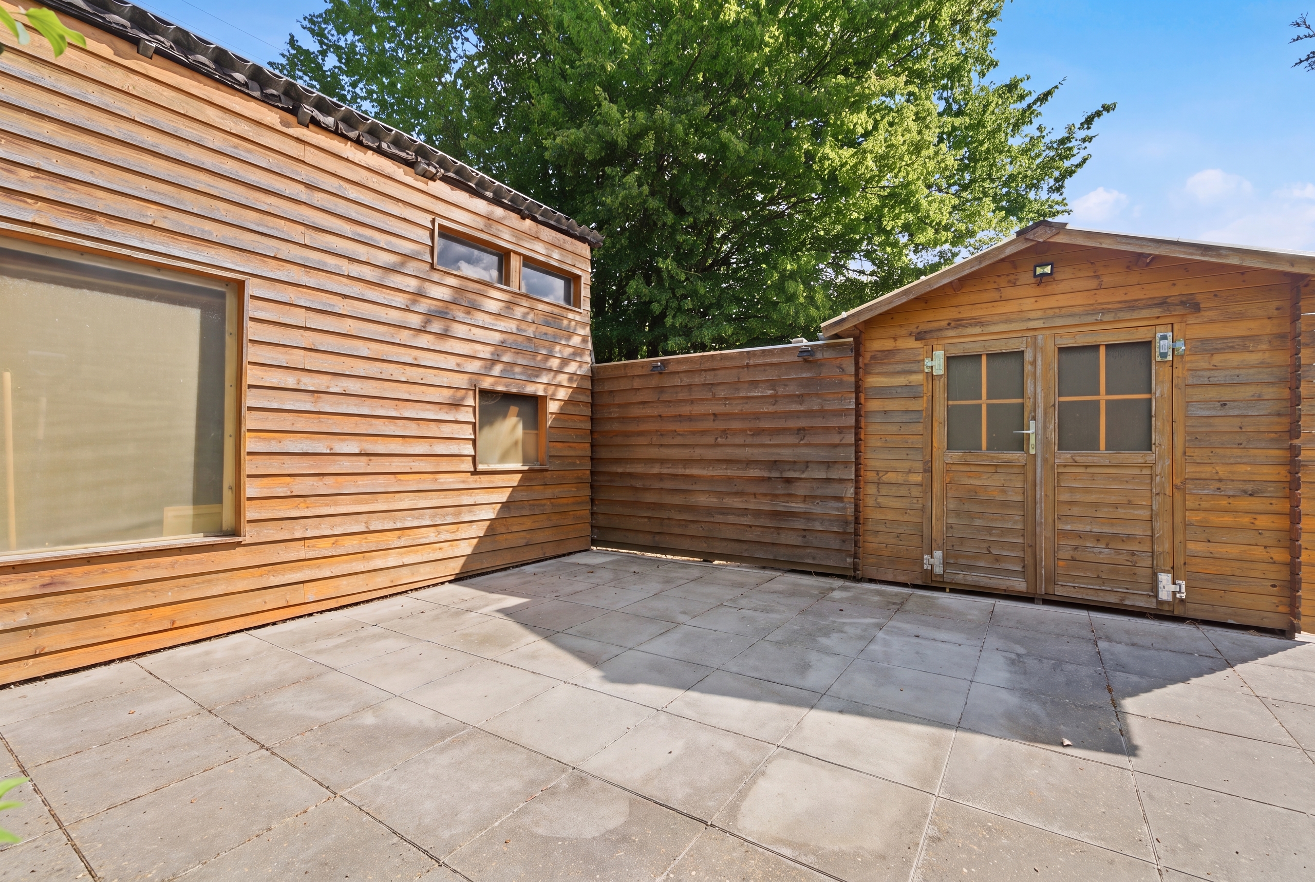 Exterior view 4