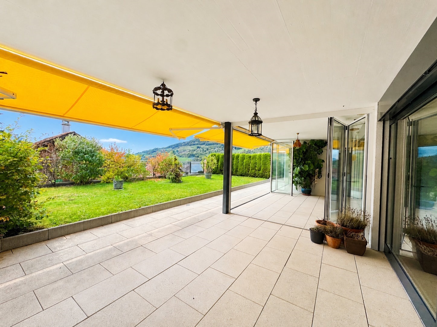 Terrasse & jardin d'hiver