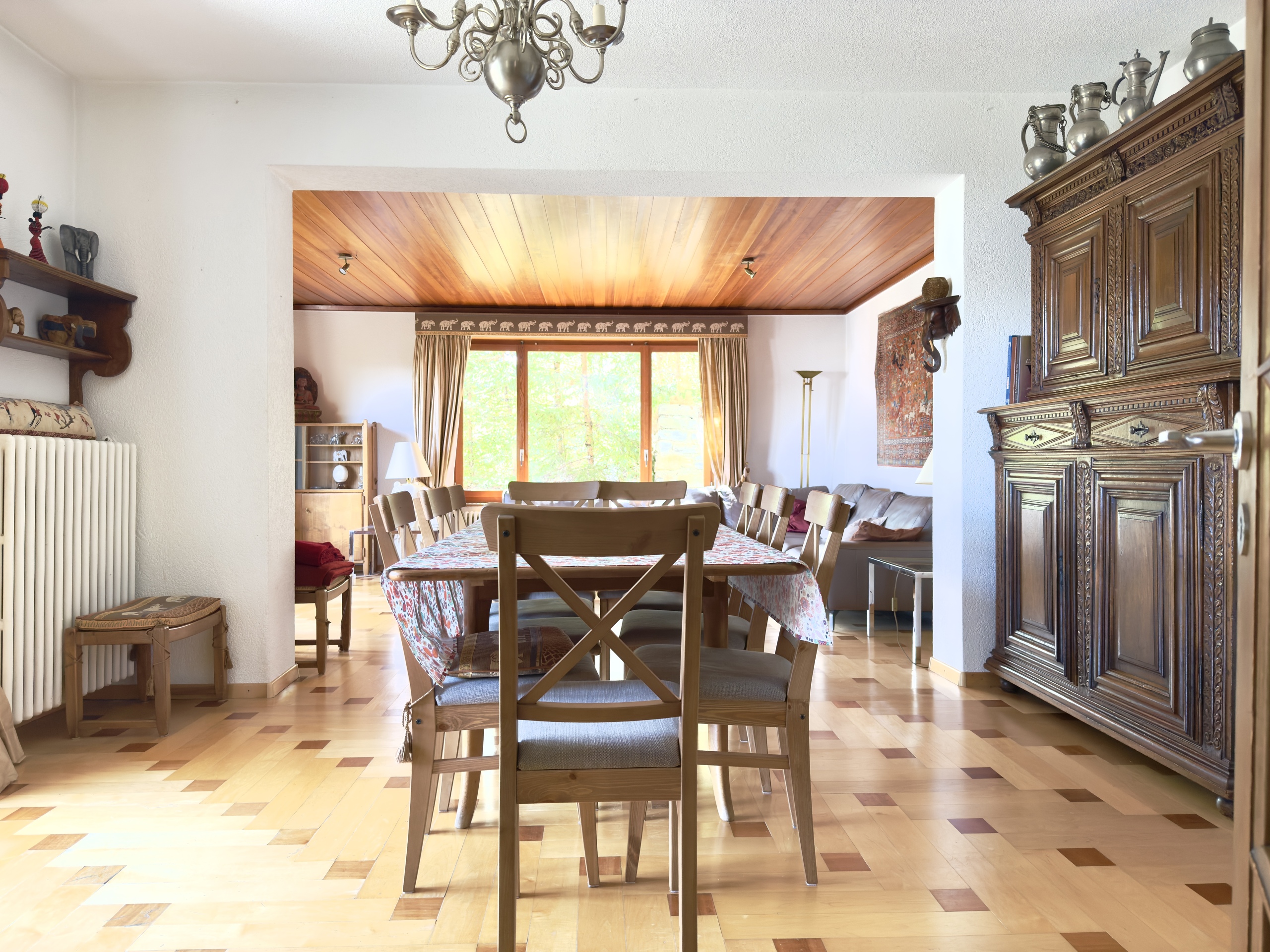 Interior view 3