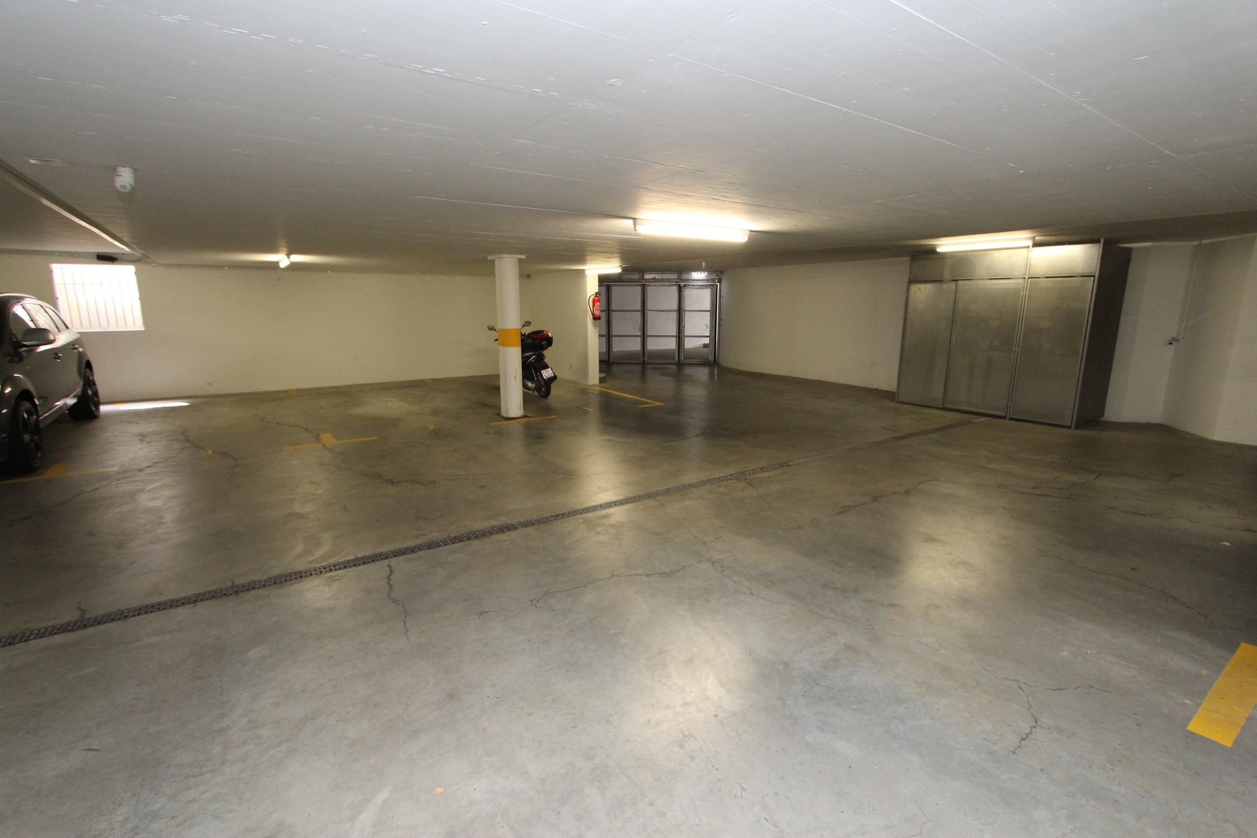 Interior view 10