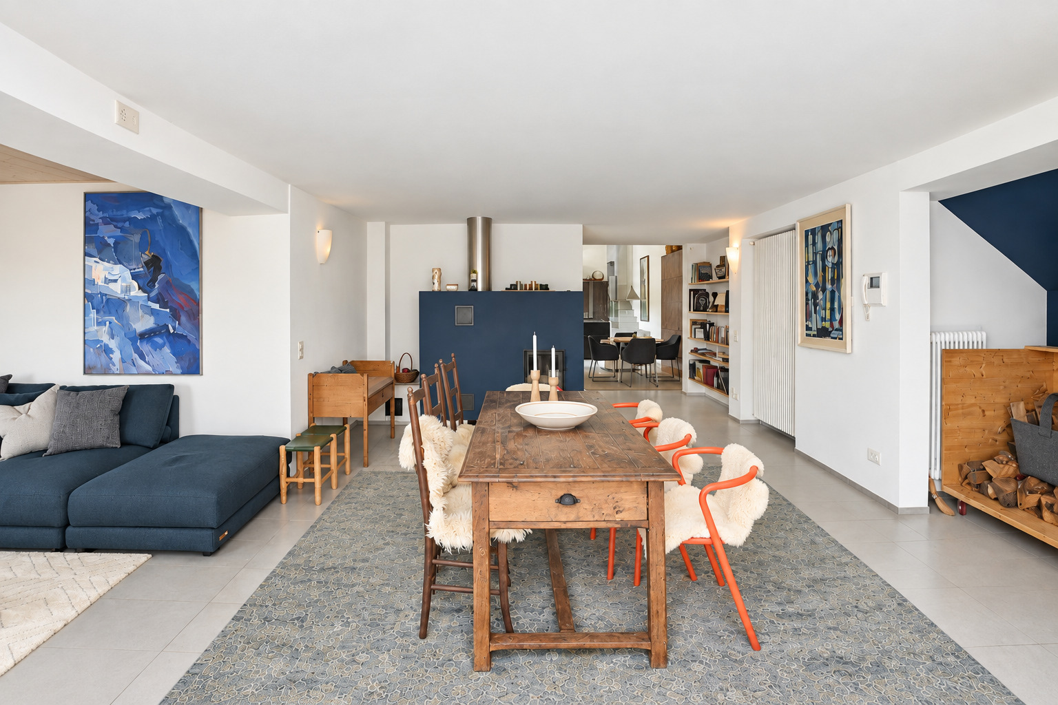 Interior view 5