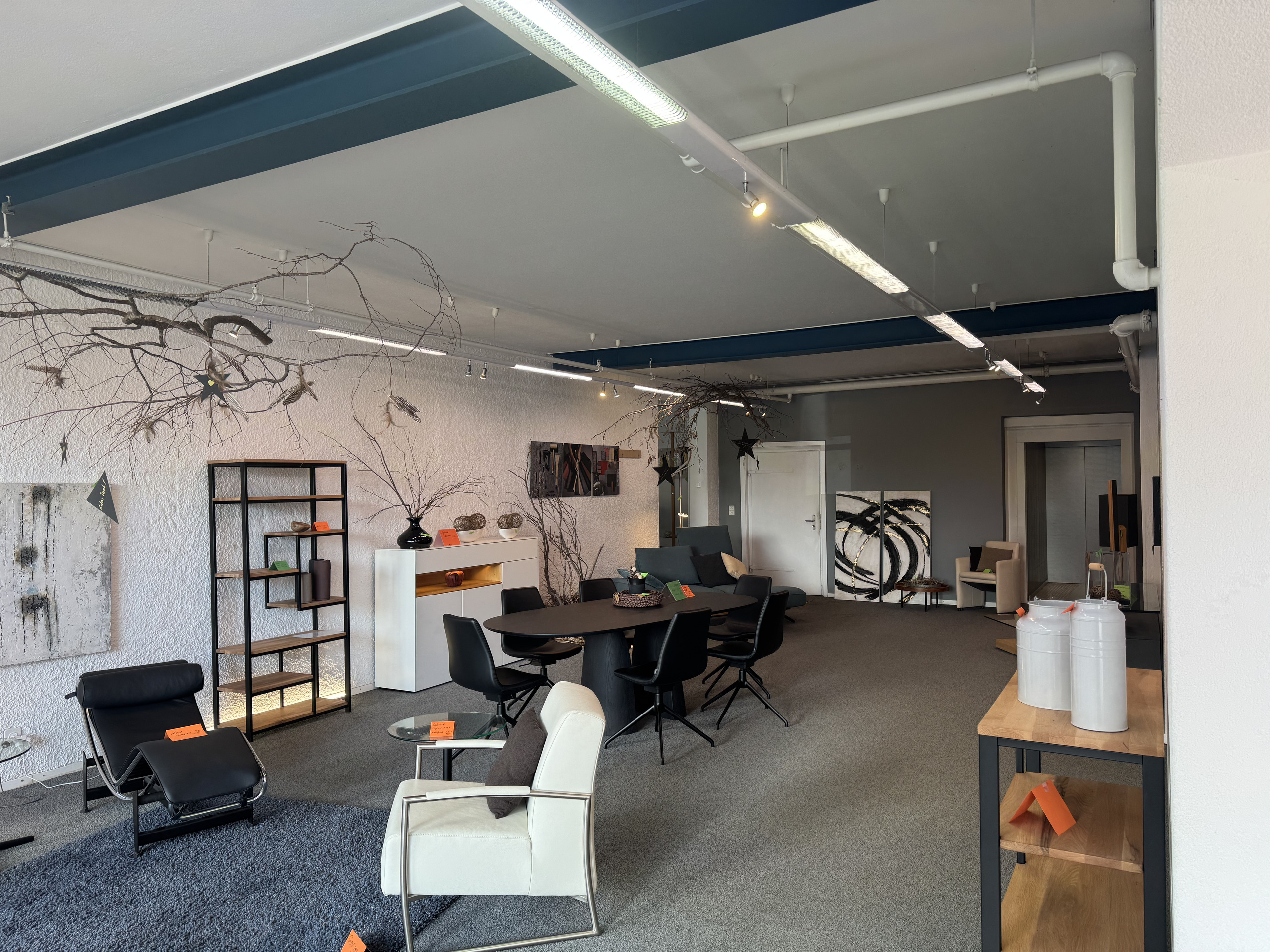 Interior view 4