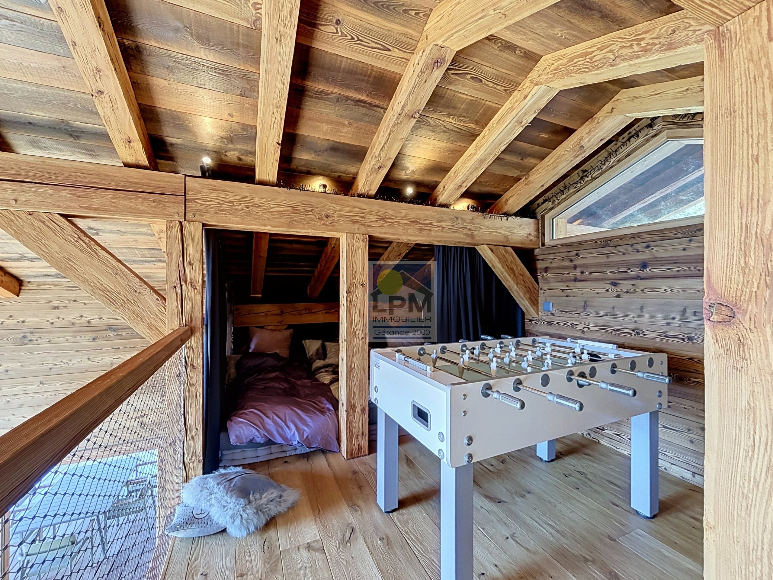 Interior view 5