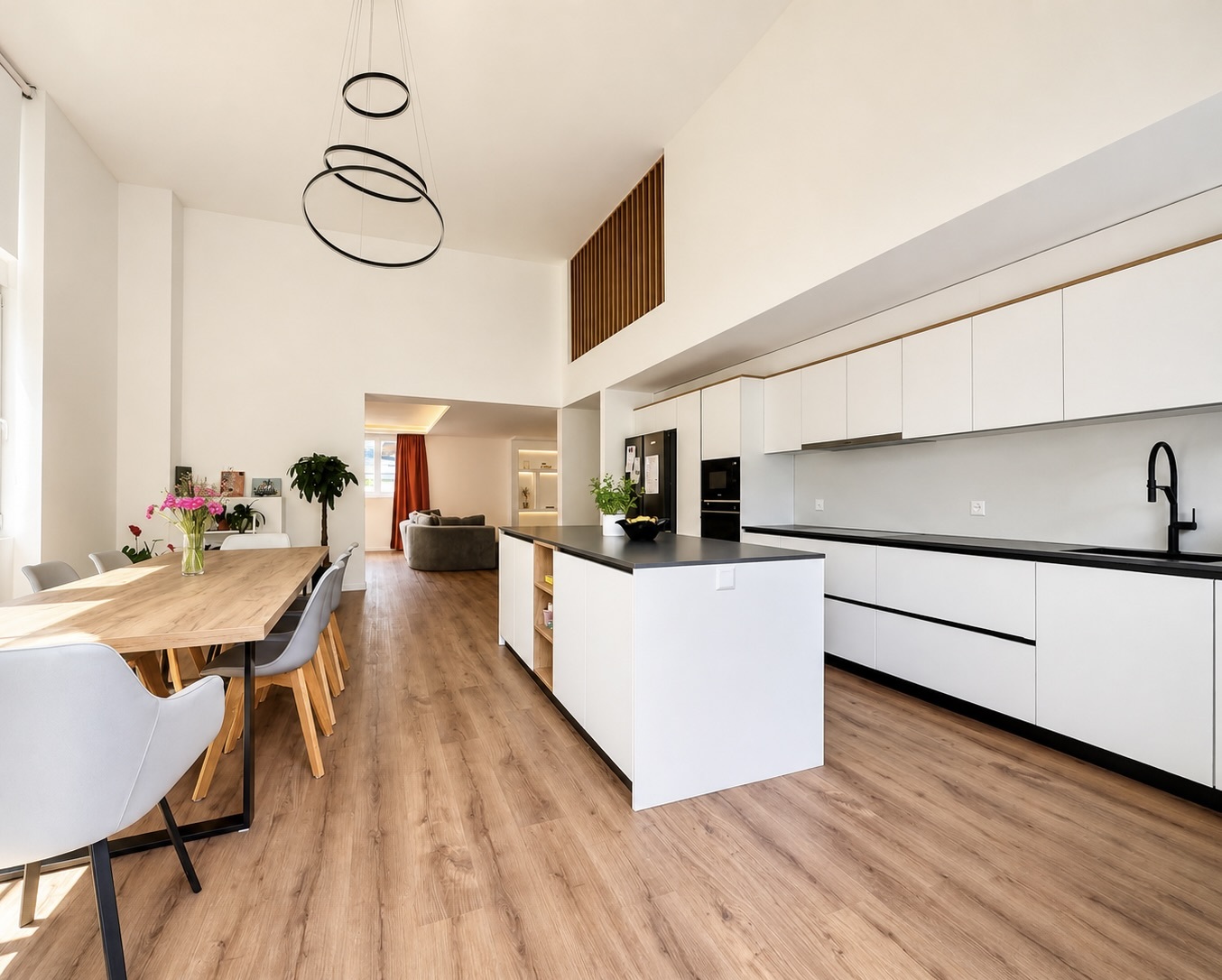Interior view 2