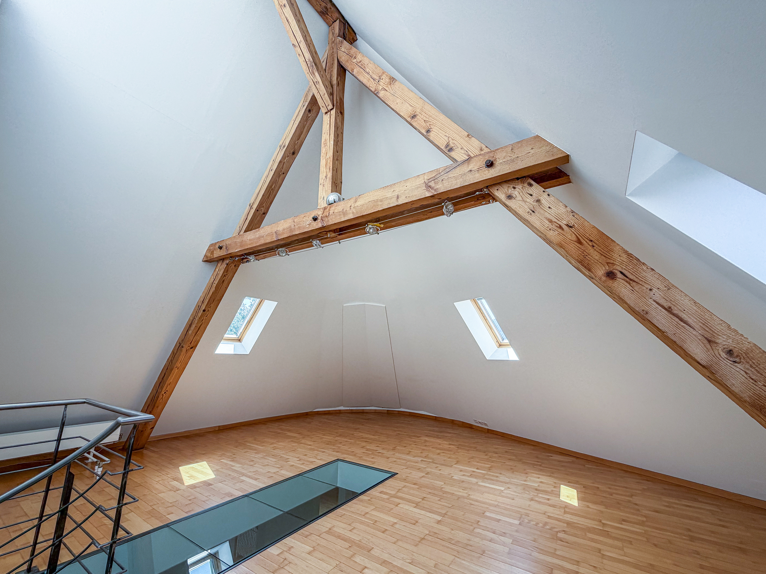 Interior view 9